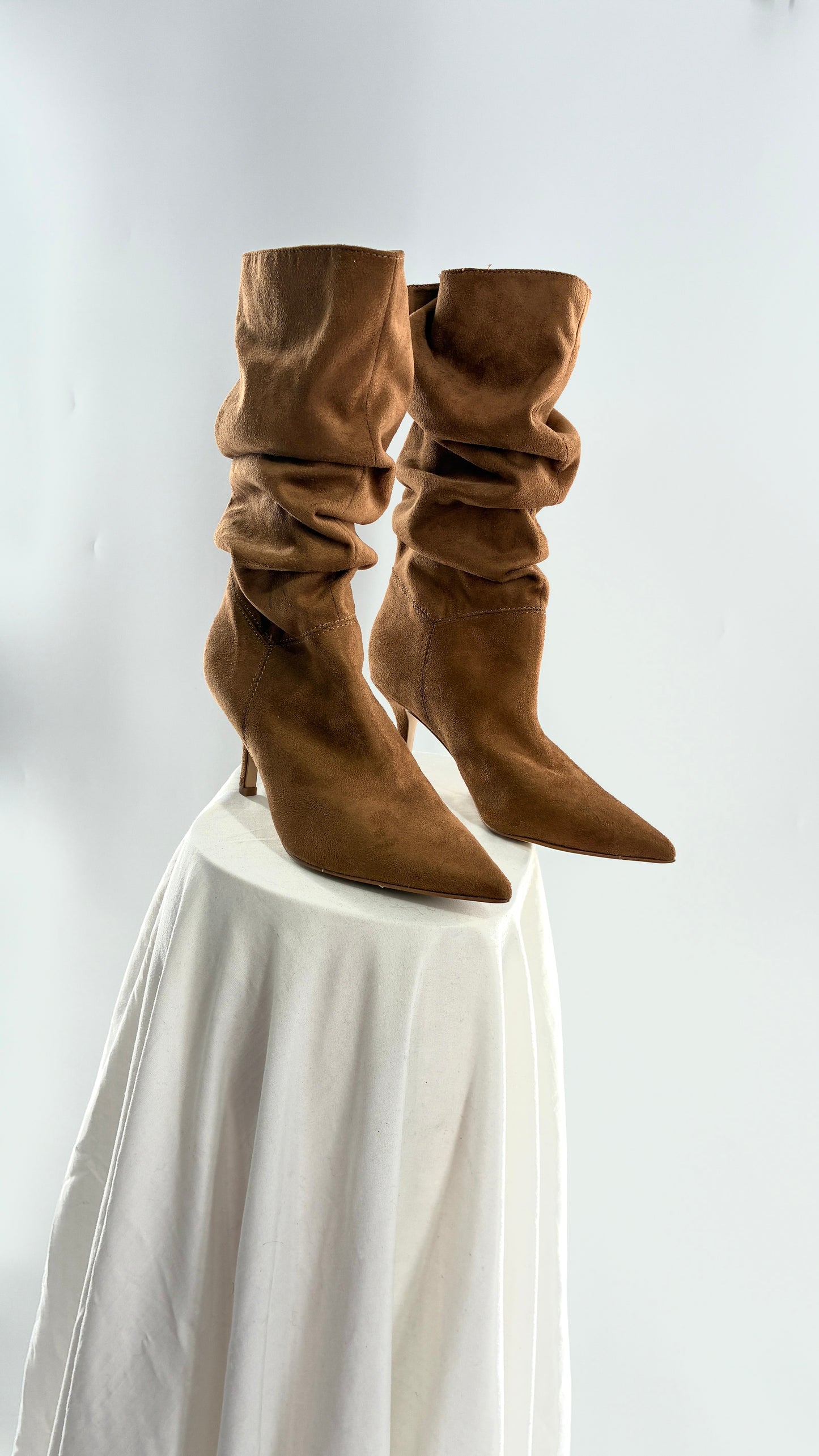 Vintage NINE WEST 1990s Scrunched Pointed Toe Boots (6.5)