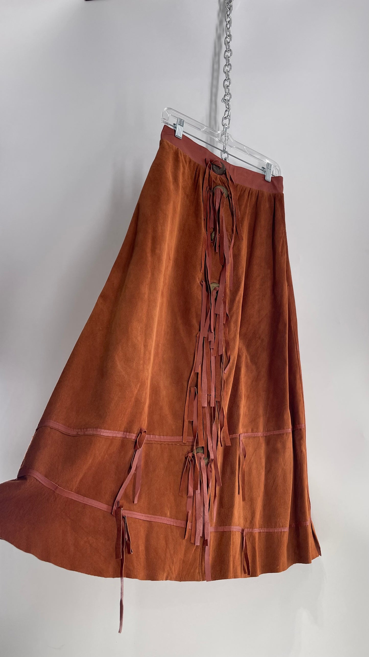 Vintage Toffs 1970s Burnt Orange Cognac Suede Leather Skirt with Tassels/Fringe and Oversized Metal Buttons (10)