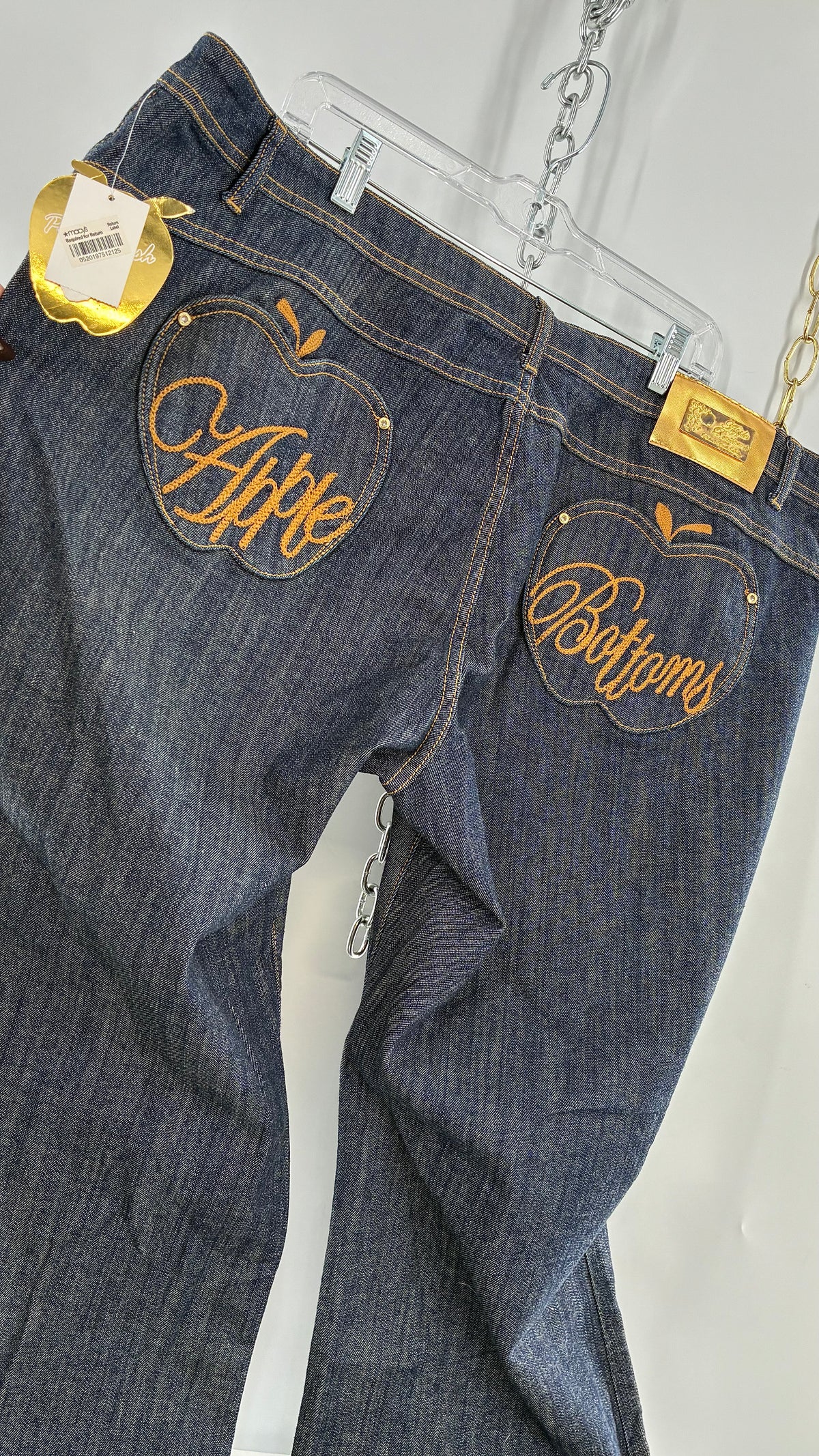 Deadstock Vintage Iconic APPLE BOTTOM JEANS with Apple Pockets and Embroidered Lettering (24)