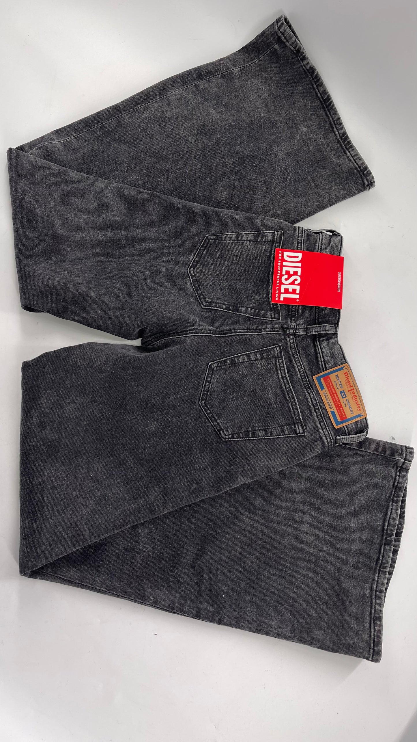 DIESEL Charcoal Grey Baggy Wide Leg 1978 D Akemi OCLBG with Tags Attached (24x30)