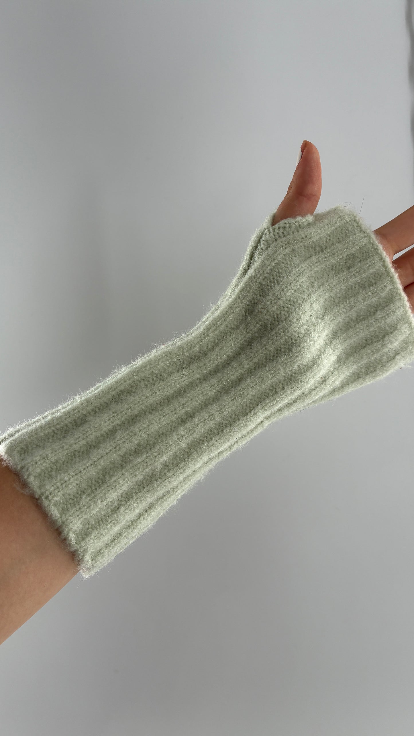 Free People Mint Green Ribbed Knit Arm Warmers with Thumb Hole