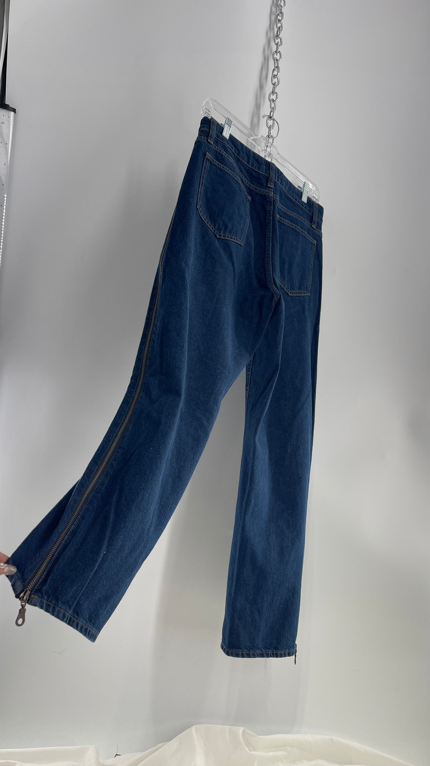 BDG Urban Outfitters Zip Side Medium Wash Jeans (C)(30)