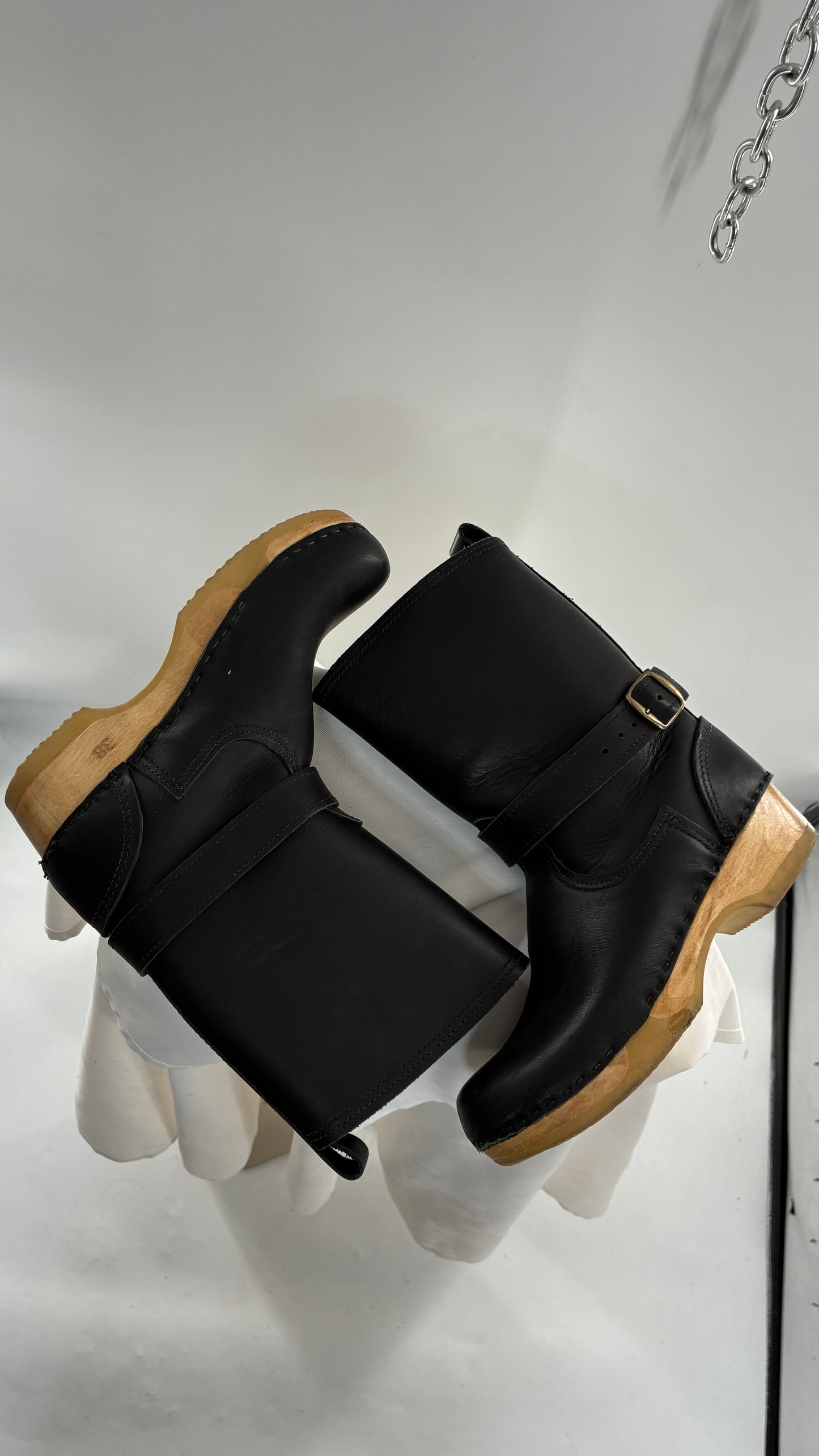 Vintage SVEN Swedish Thick Leather Black Clog Boots with Wooden Sole (38)