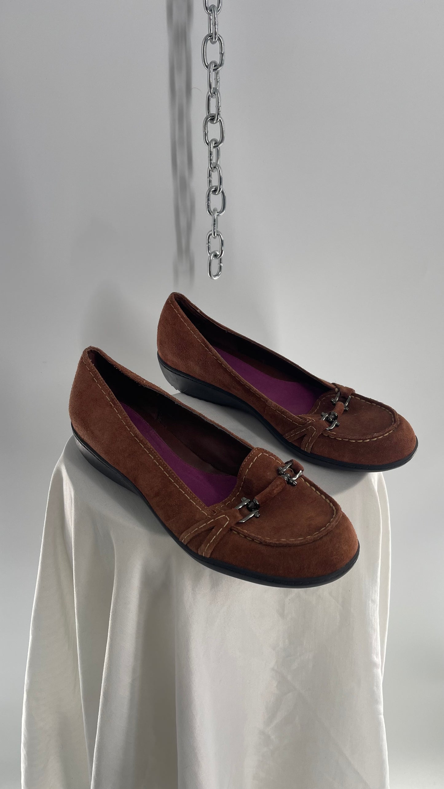 Vintage Aerosoles Suede Leather Flats with Buckle Detail  (11)