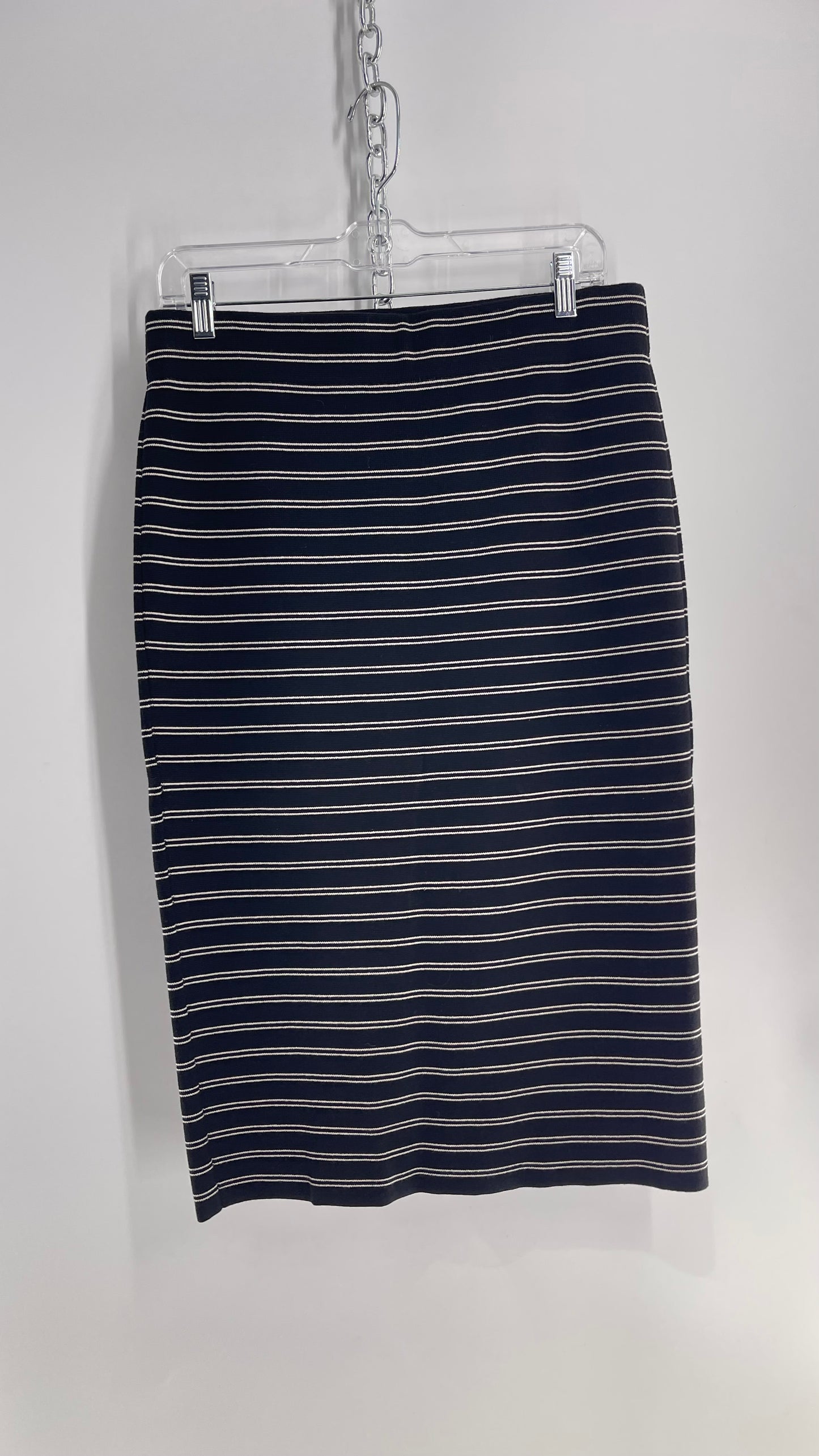 White House| Black Market Knit Black and White Thick Striped Skirt (Medium)