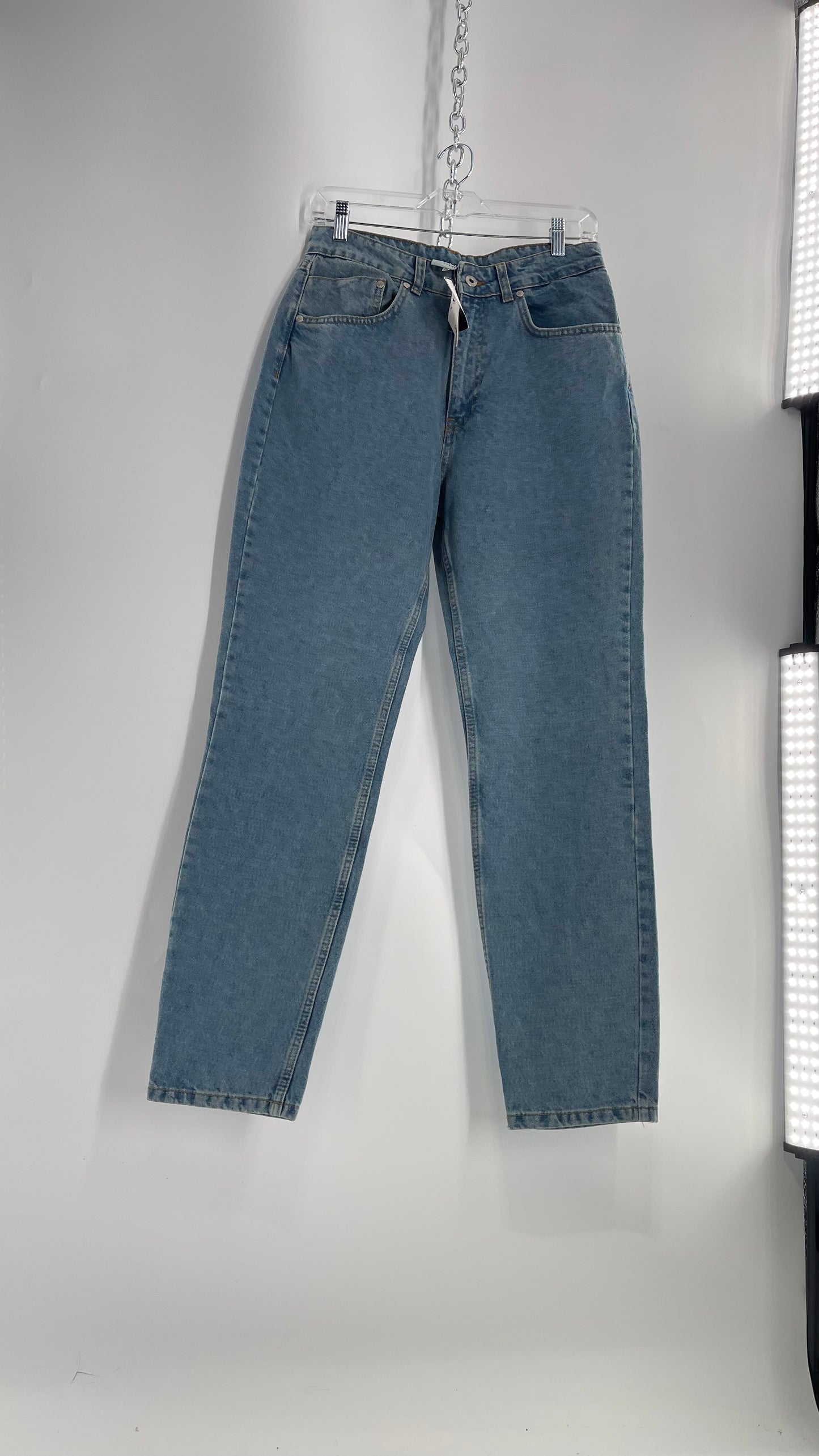 RAGGED PRIEST Free People Light Wash High Waisted Mom Jeans with Bum Tear with Tags Attached (30)