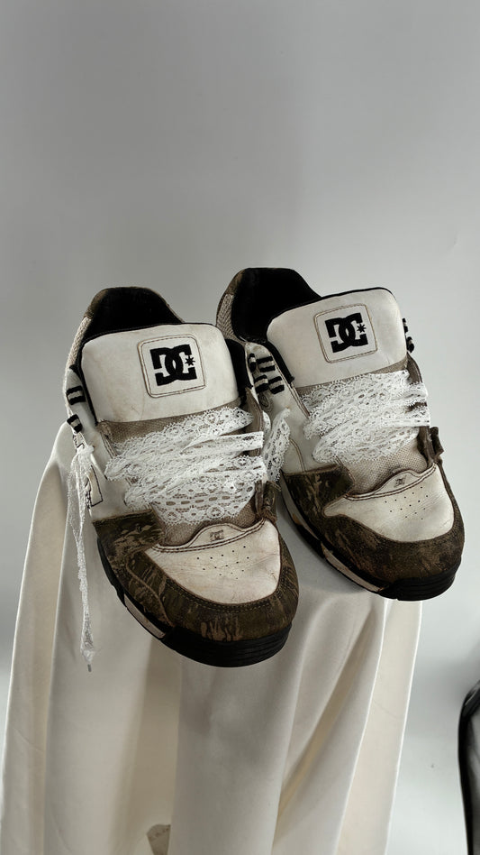 Vintage DC Distressed Camo Men’s Sneakers with Lace Trim Laces (12)