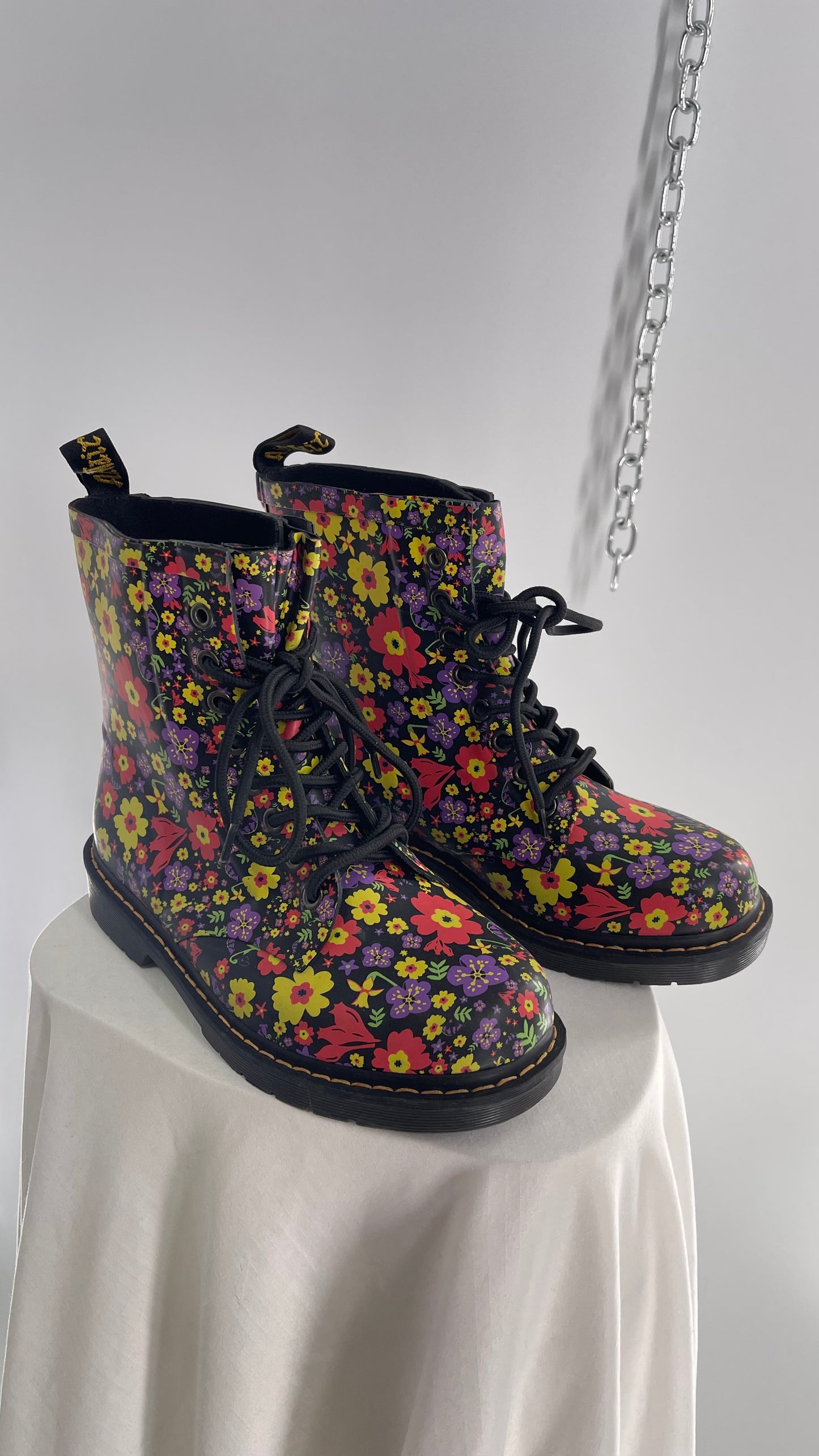 Doctor Martens Flower Printed Rubber Boots (9L 8M)