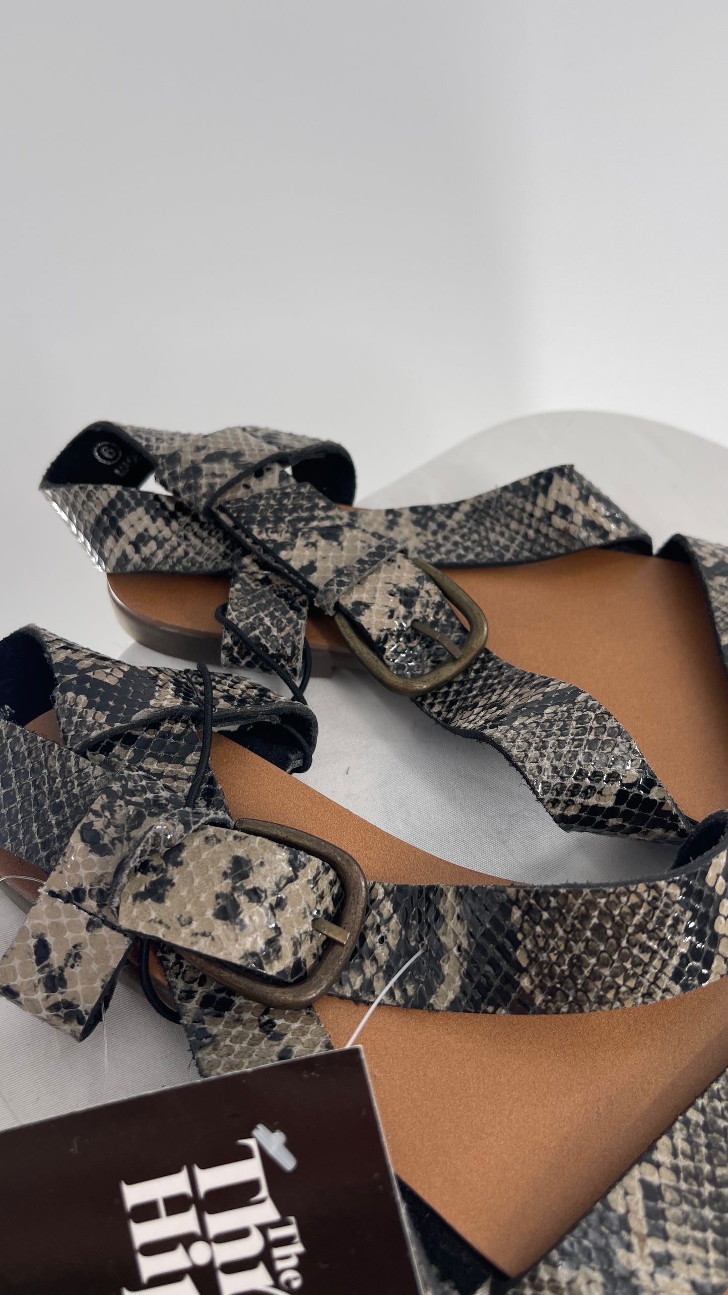 Urban Outfitters Snakeskin Patterned Strappy Sandal (6)