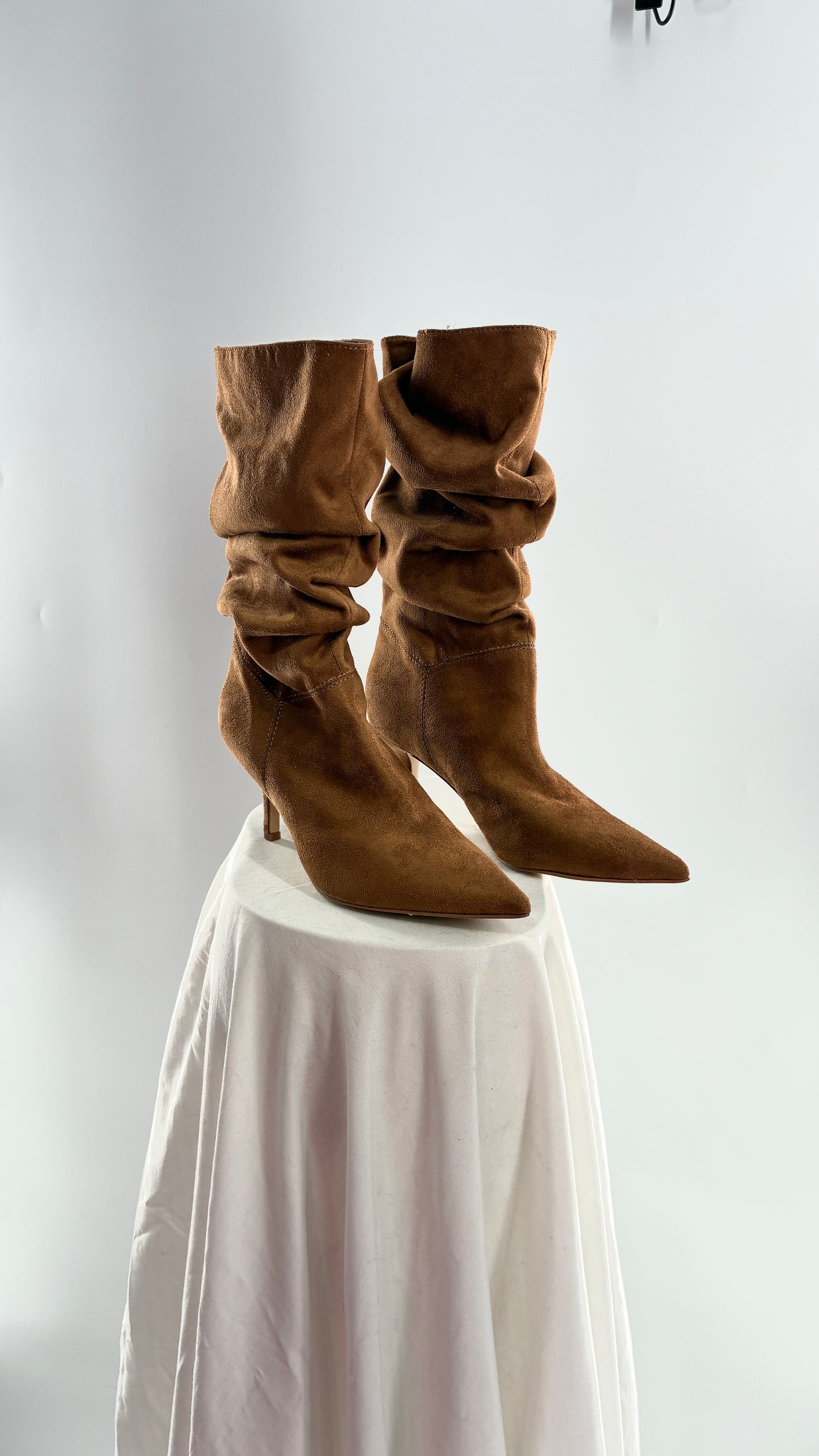 Vintage NINE WEST 1990s Scrunched Pointed Toe Boots (6.5)