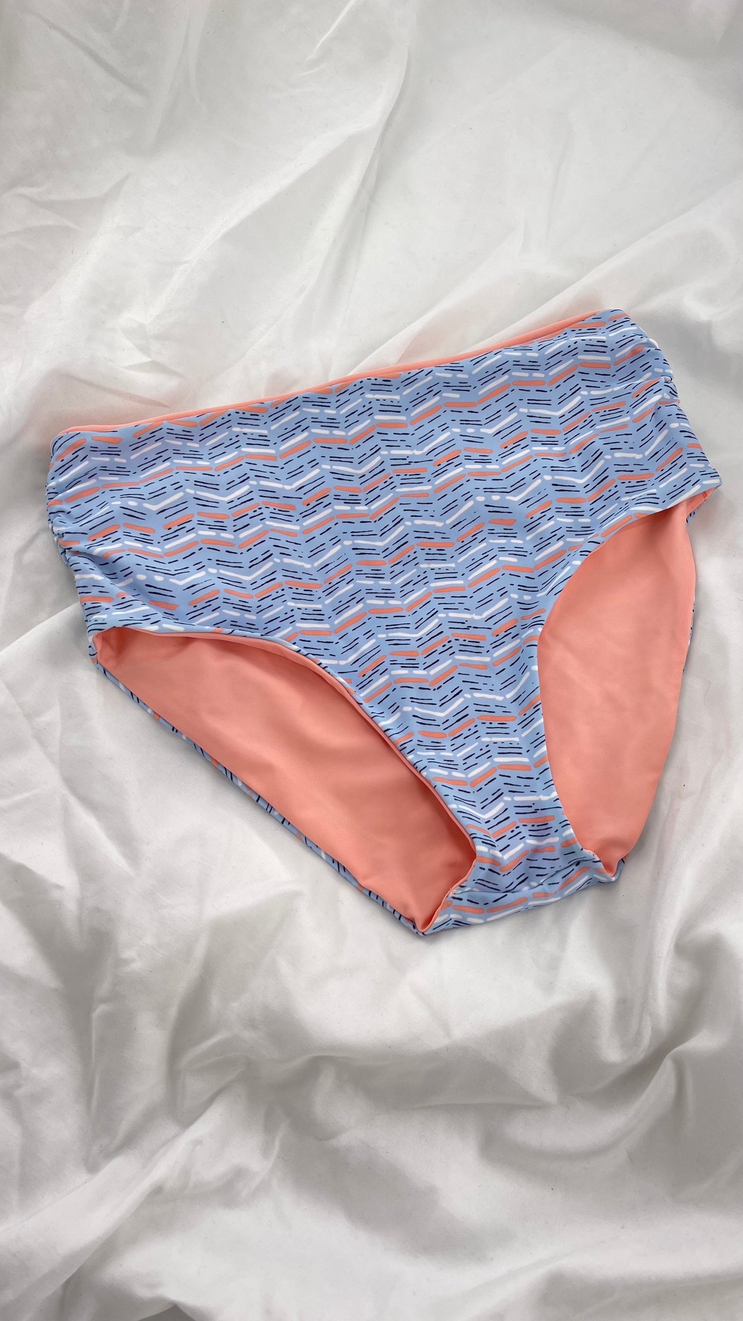 AERIE Pink/Powder Blue Reversible High Waisted Swim Bottoms (Medium)