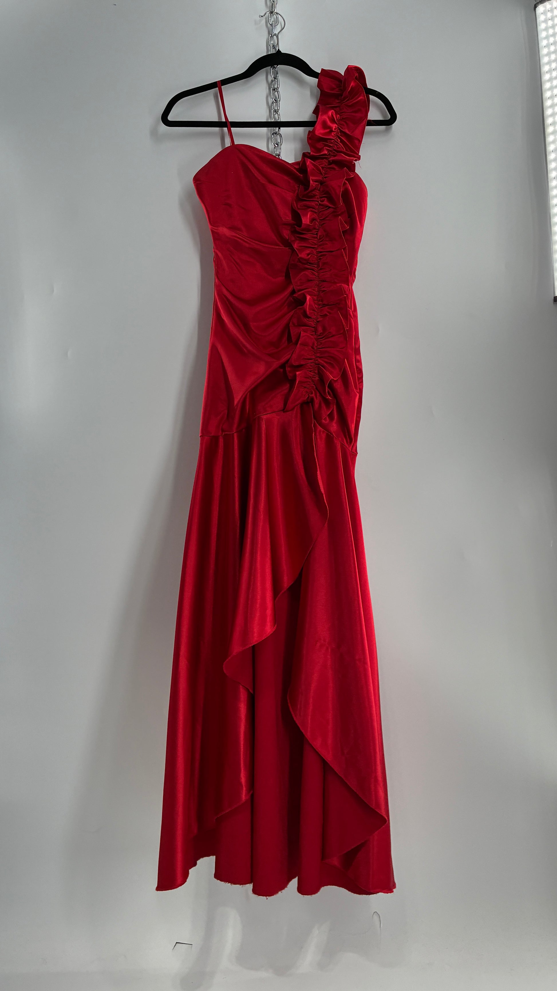 dress ruby rox Vintage Ruby Rox Red Full Length One Shoulder Ruched Gown (3)