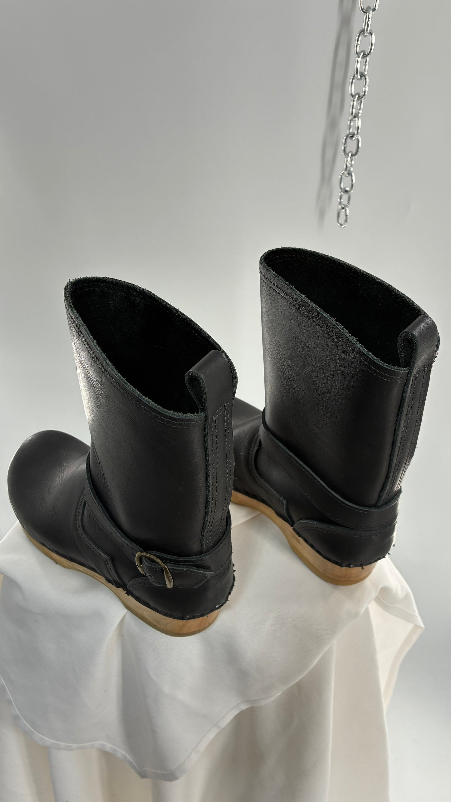 Vintage SVEN Swedish Thick Leather Black Clog Boots with Wooden Sole (38)