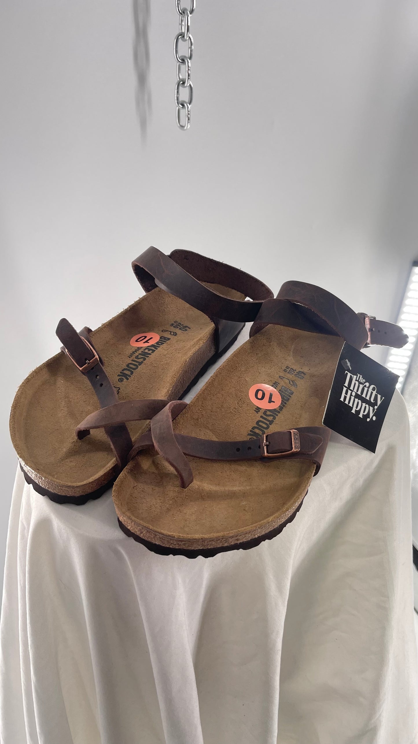 BIRKENSTOCK YARA Leather Strappy Sandal with Tags Attached (40)