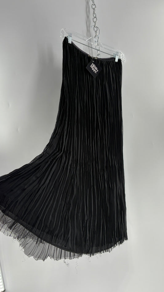 Vintage WORTHINGTON Black Crimped Skirt (S/M)