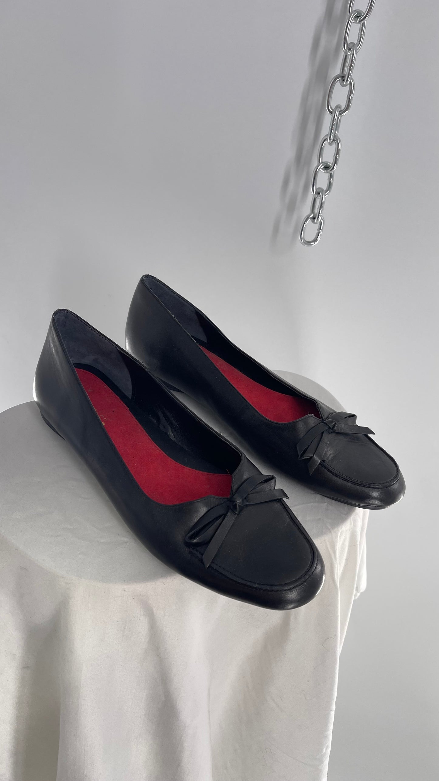 Vintage Aerosoles Black Leather Bow Front Flats (8)