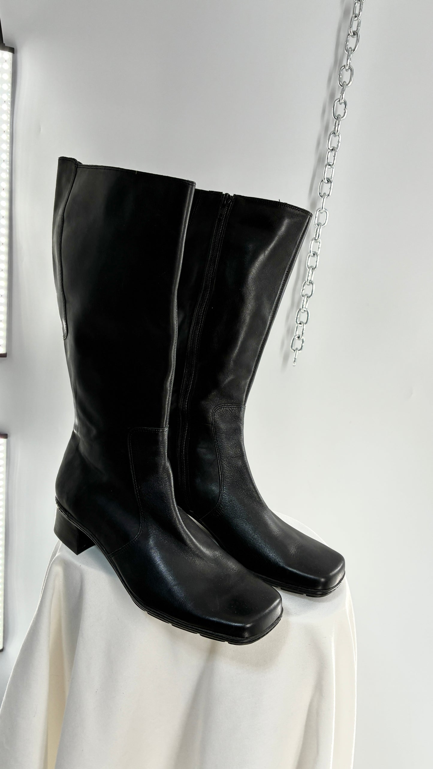 Vintage BANDOLINO 1990s Black Square Toe Boots (9.5)
