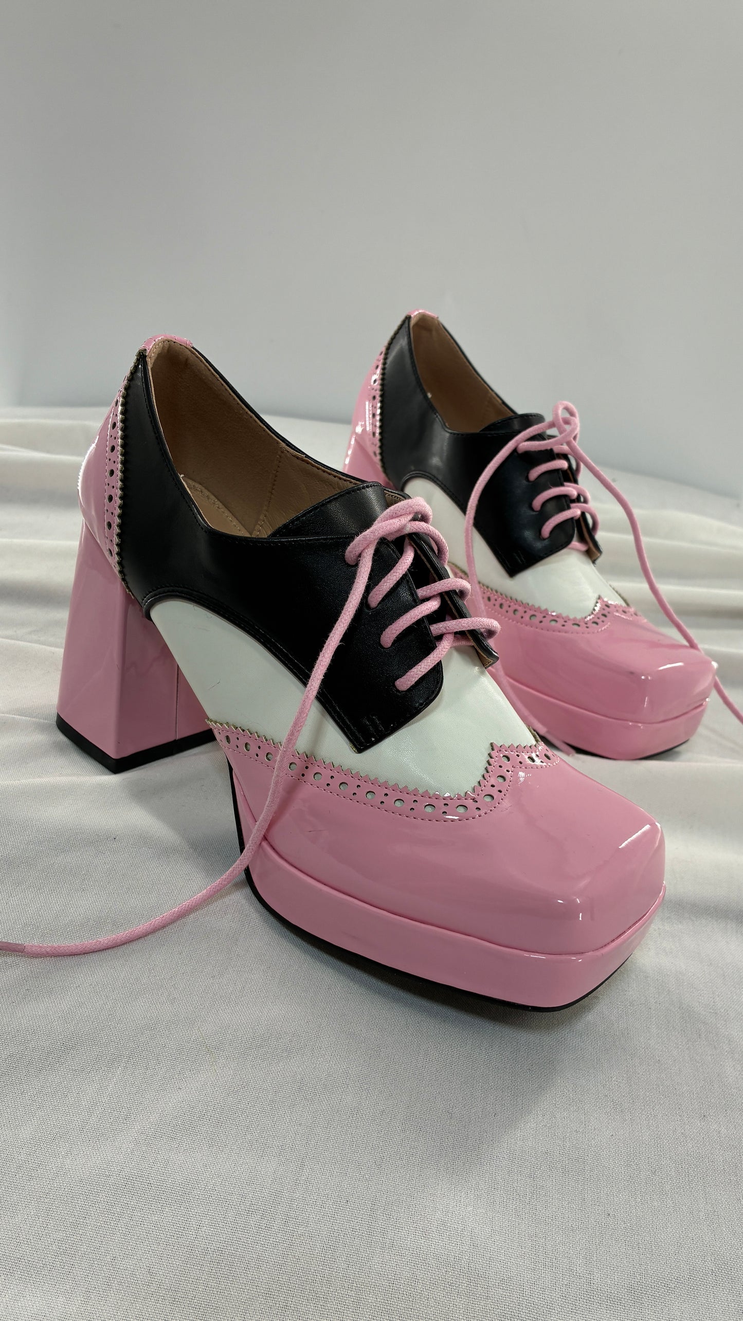 Vintage Pink Oxford Block Heel (7.5)