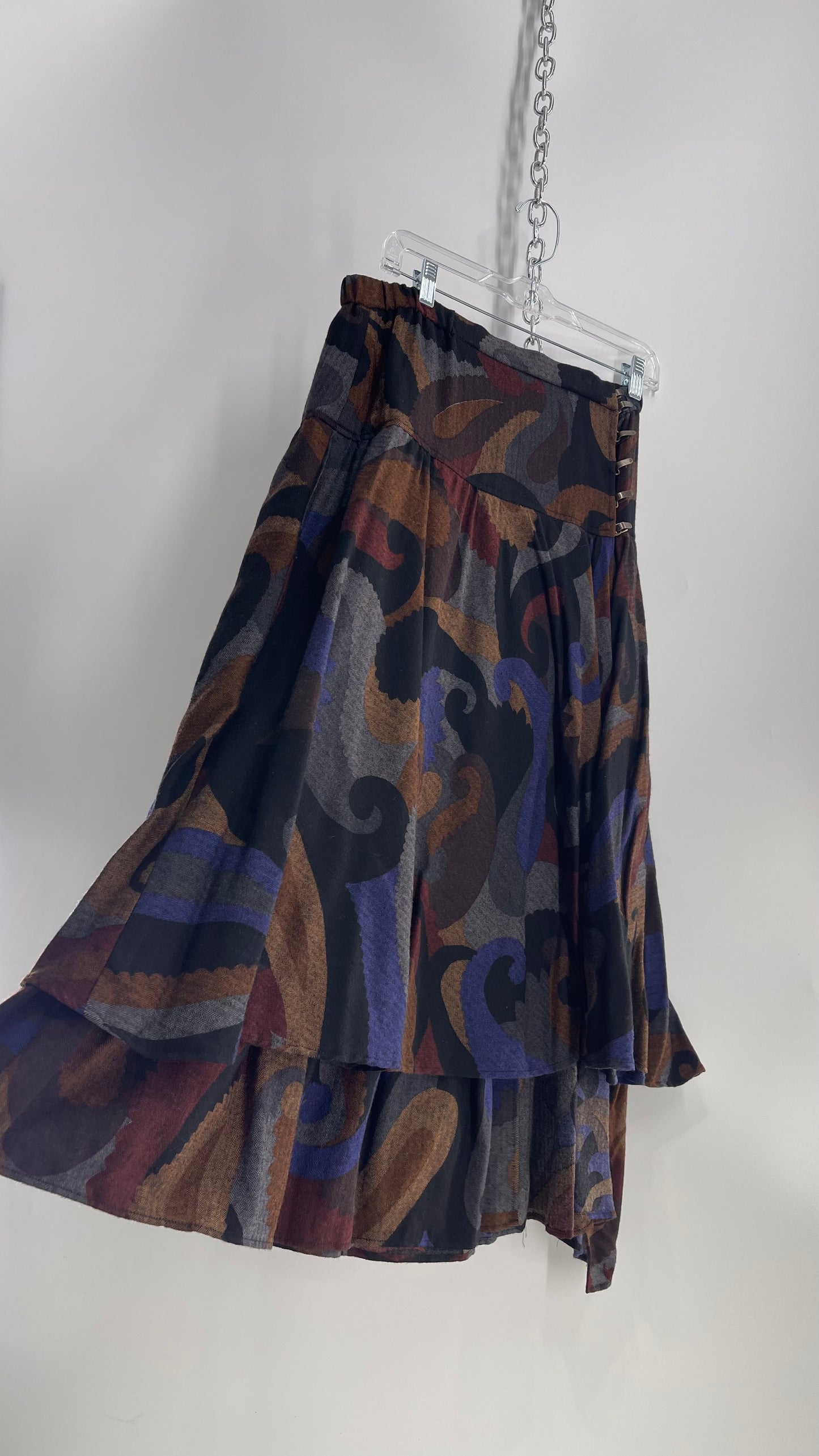 Vintage Patterned and Layered Wool Skirt with Brass Clasps (12)