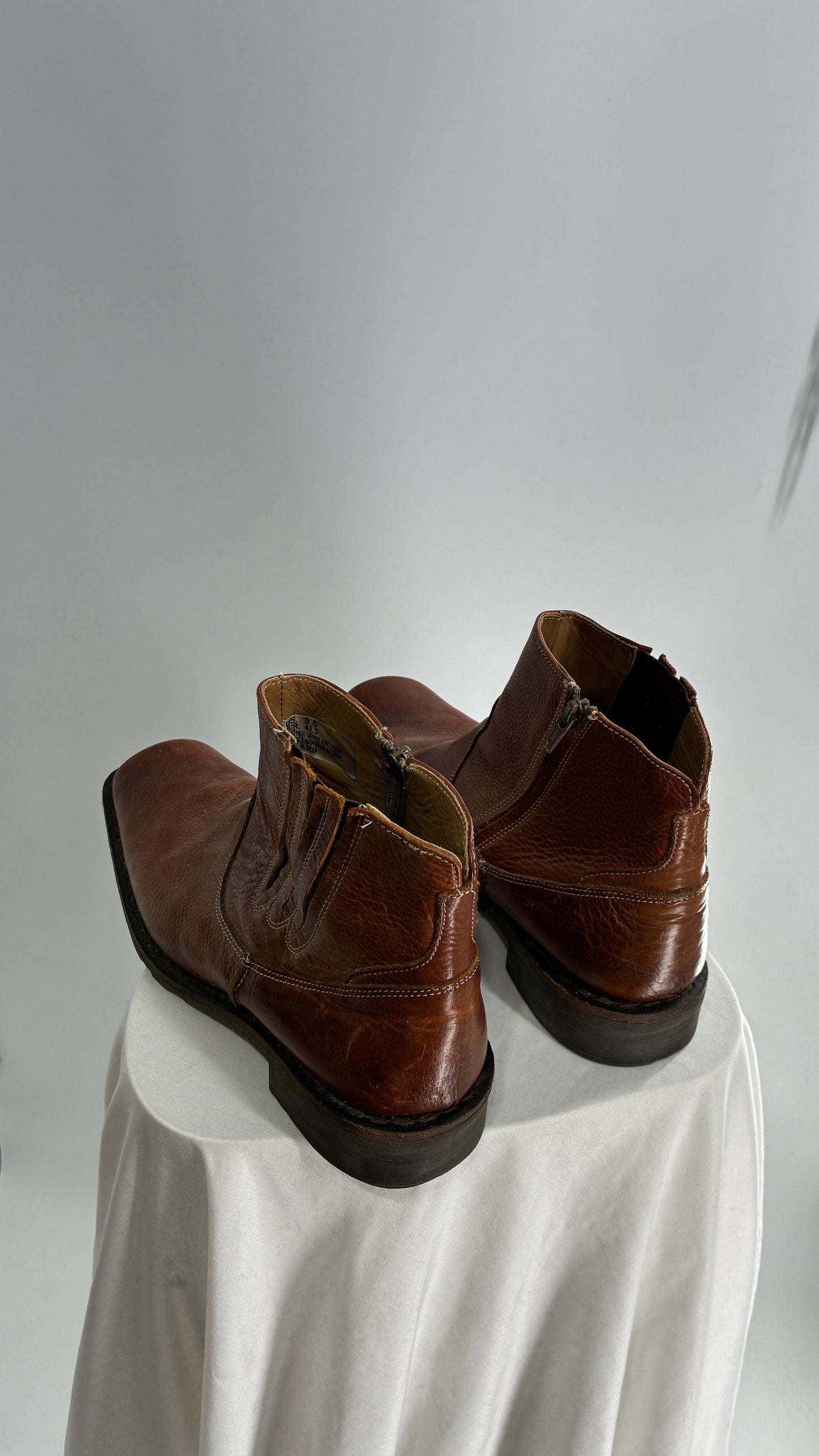 Vintage STEVE MADDEN Men’s Brown Leather Square Toe Chelsea Boot (9.5)
