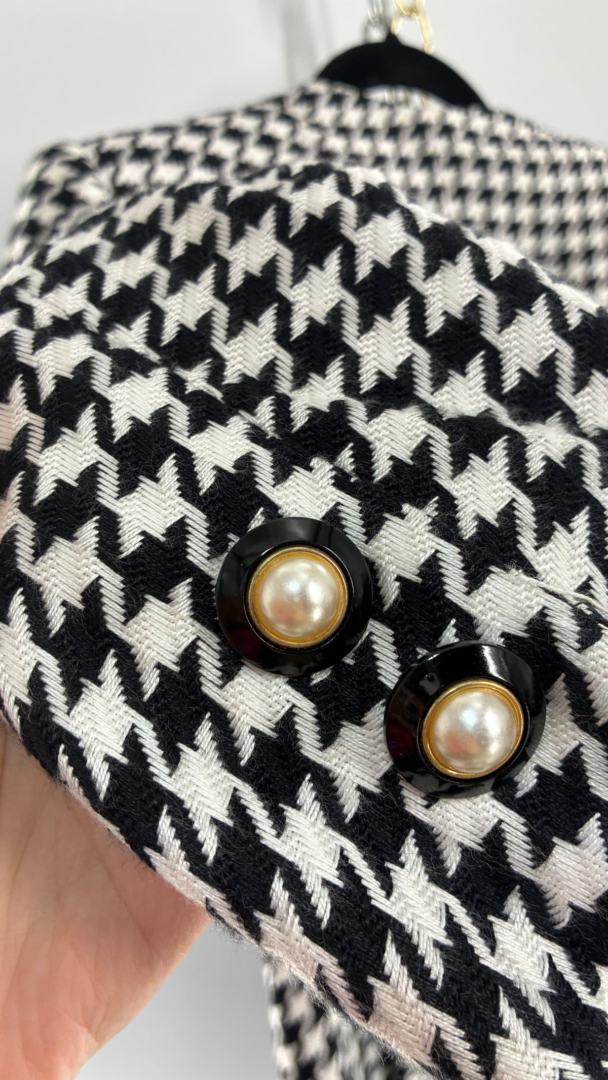 Vintage KASPER for ASL Knit Houndstooth Blazer with Gold Brooch and Pearlescent Buttons(4 Petite)