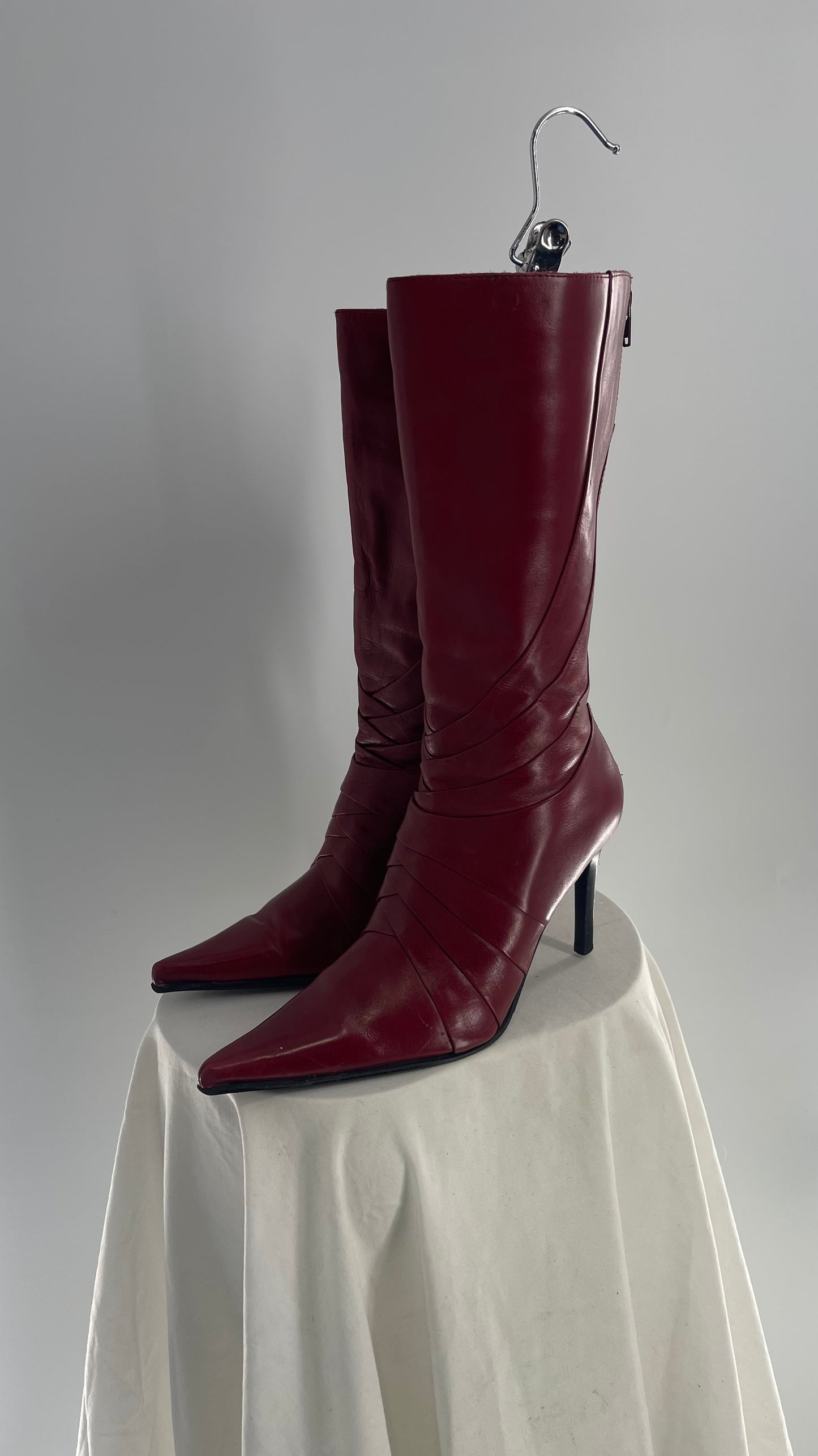 Vintage ALDO Cherry Red Pleated Pointed Toe Knee High Heeled Boots (38)