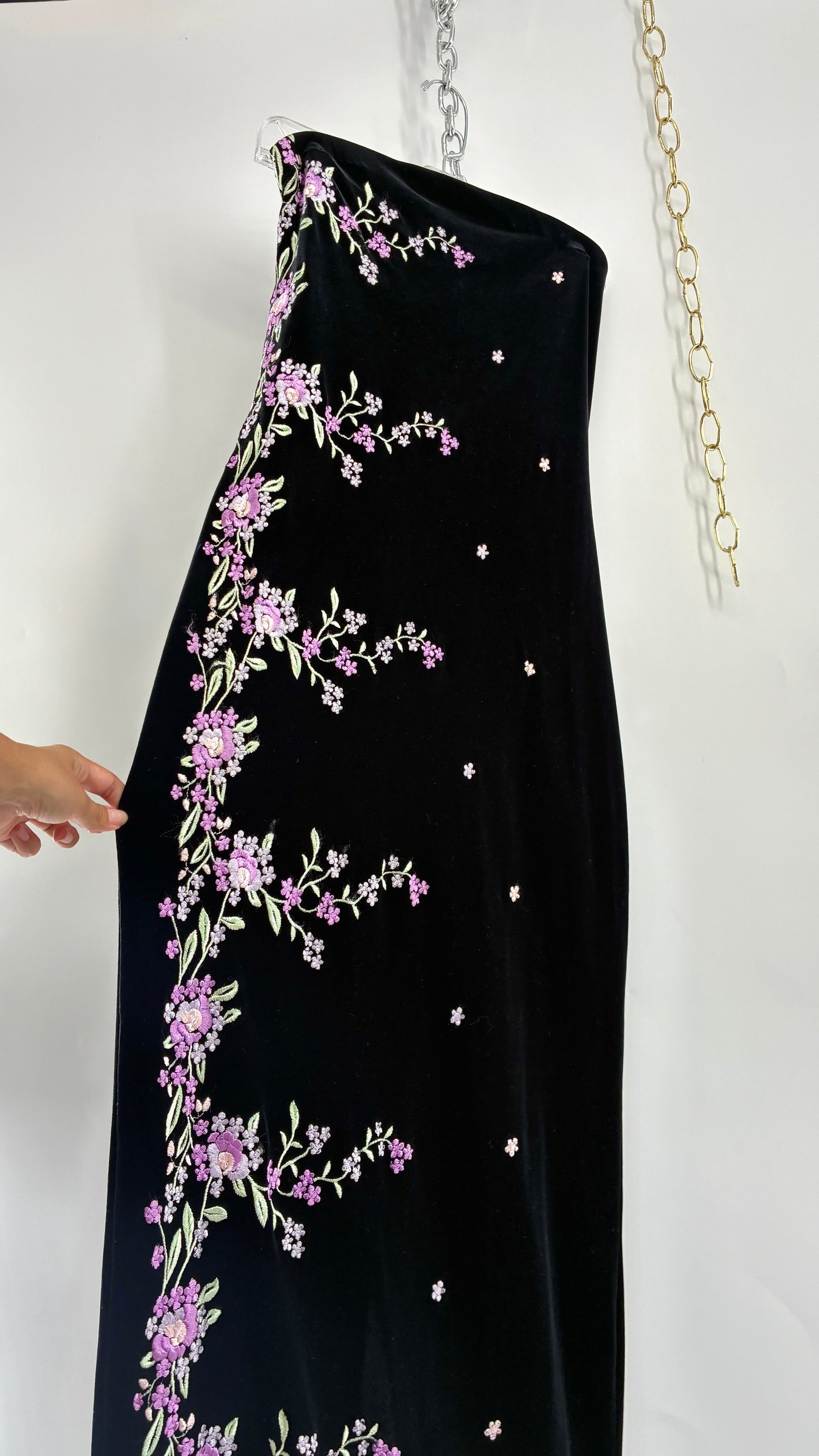 Vintage ROBERTA 1990s Black Velour Strapless Dress with Embroidered Flowers (Medium)