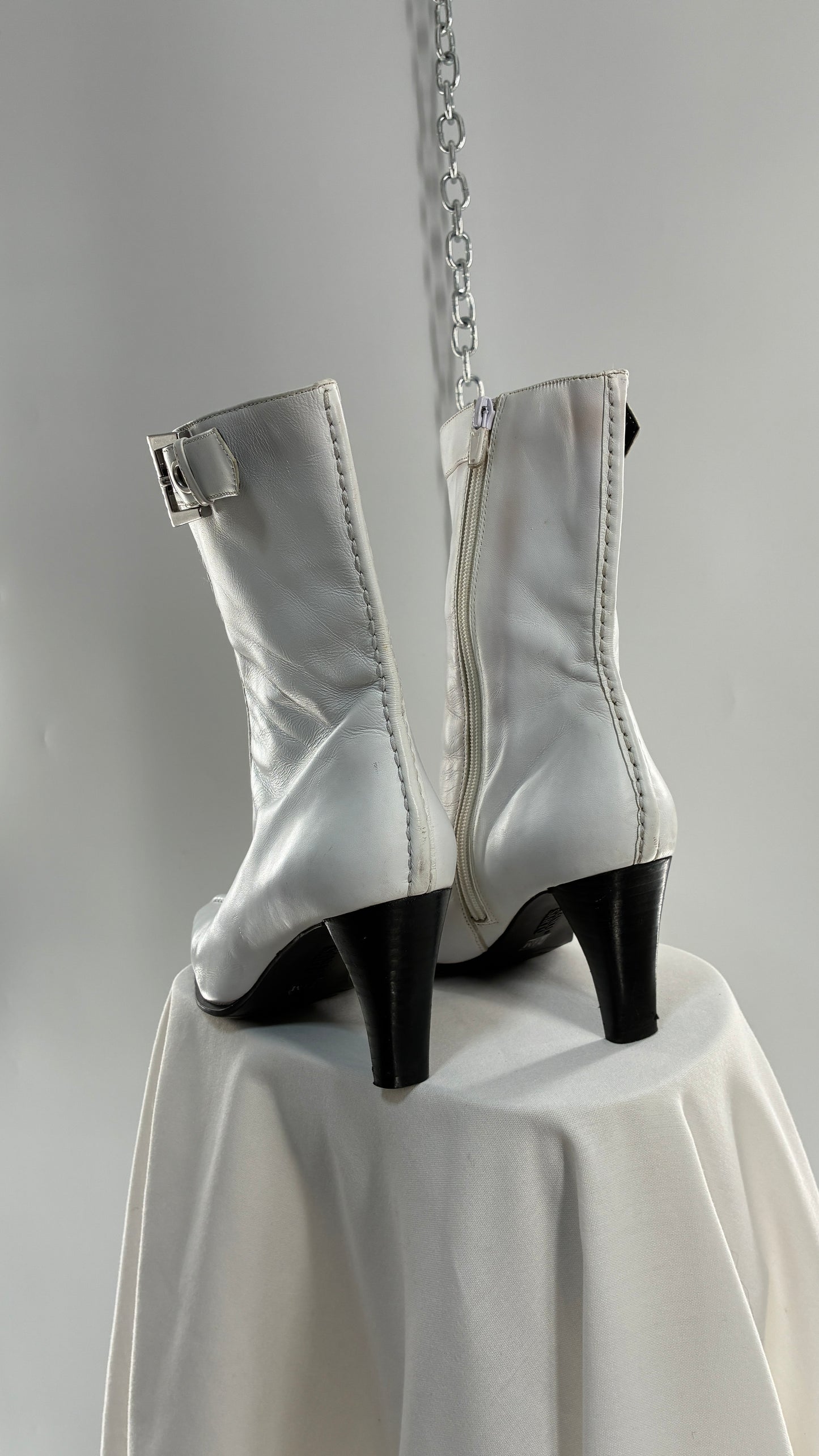 Vintage FRANCO SARTO White Leather Pointed Toe Boots with Ankle Buckle (7.5)