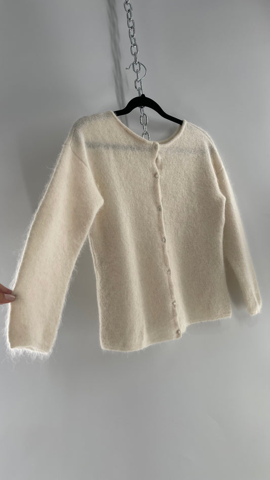 Vintage La Maille Sézane PARIS Rue Saint Fiagre White Alpaca/Mohair Button Back Cardigan (Medium)