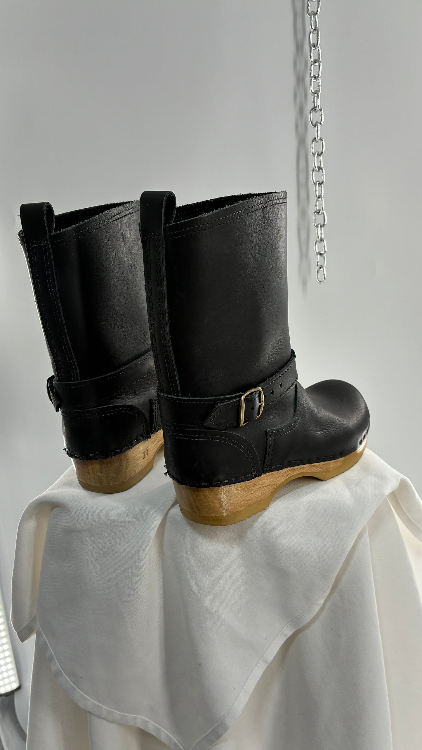 Vintage SVEN Swedish Thick Leather Black Clog Boots with Wooden Sole (38)