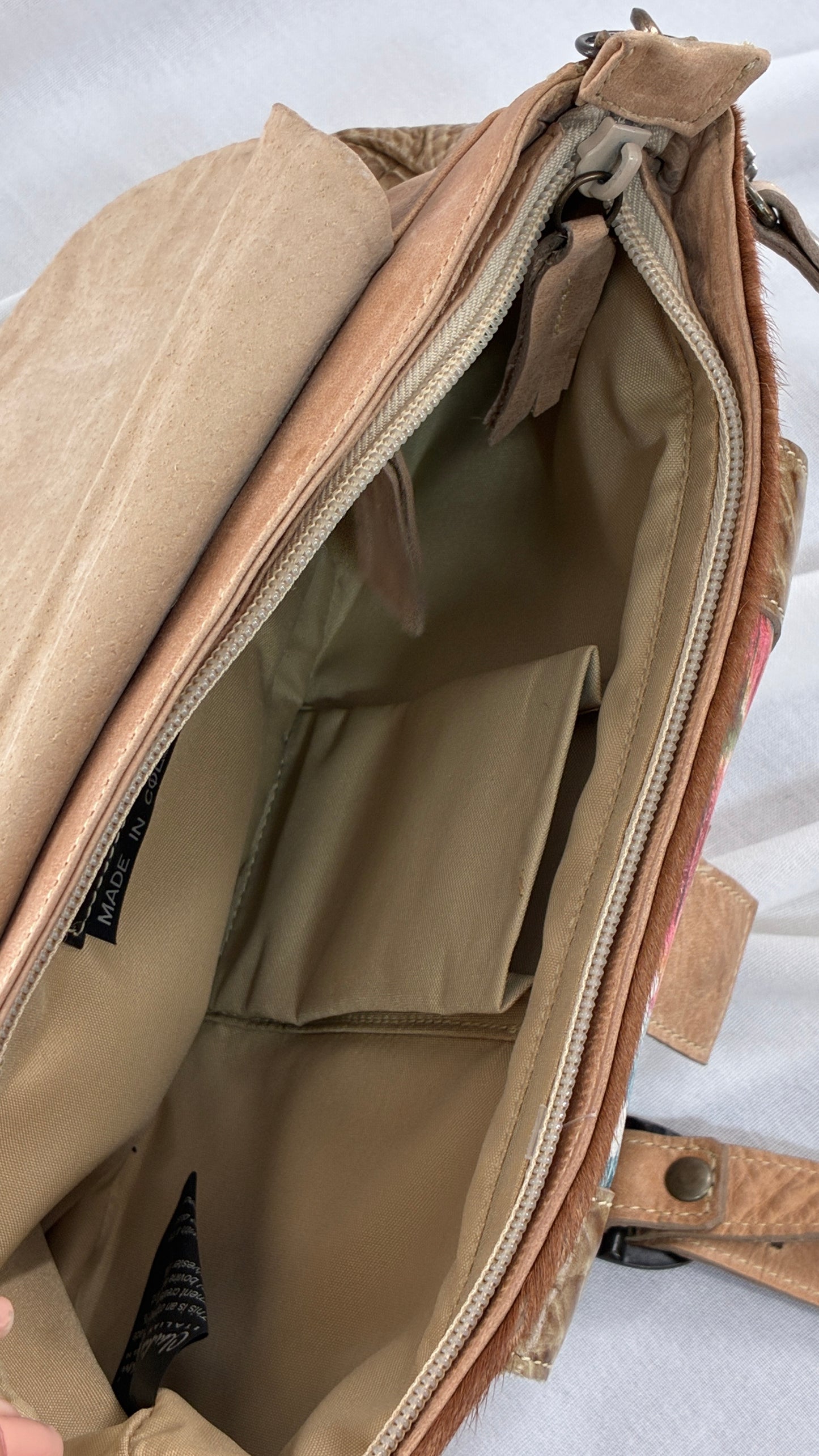 Vintage CLAUDIA ROLDANI Leather Rosette Purse Made in Colombia