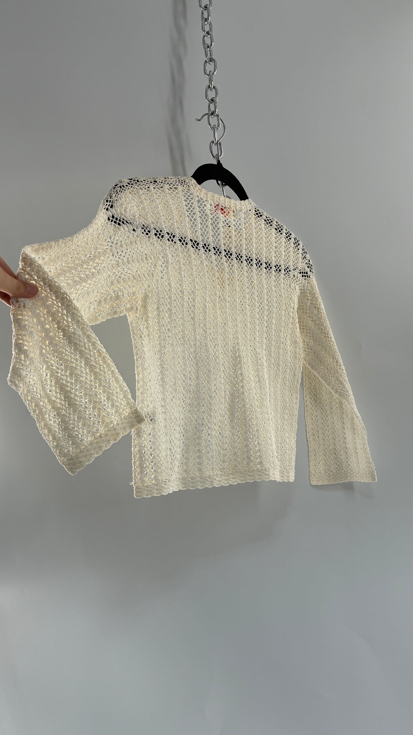 Vintage 1970s White Crochet Hand Made Quarter Sleeve Tunic Top Made in Shanghai (XS)