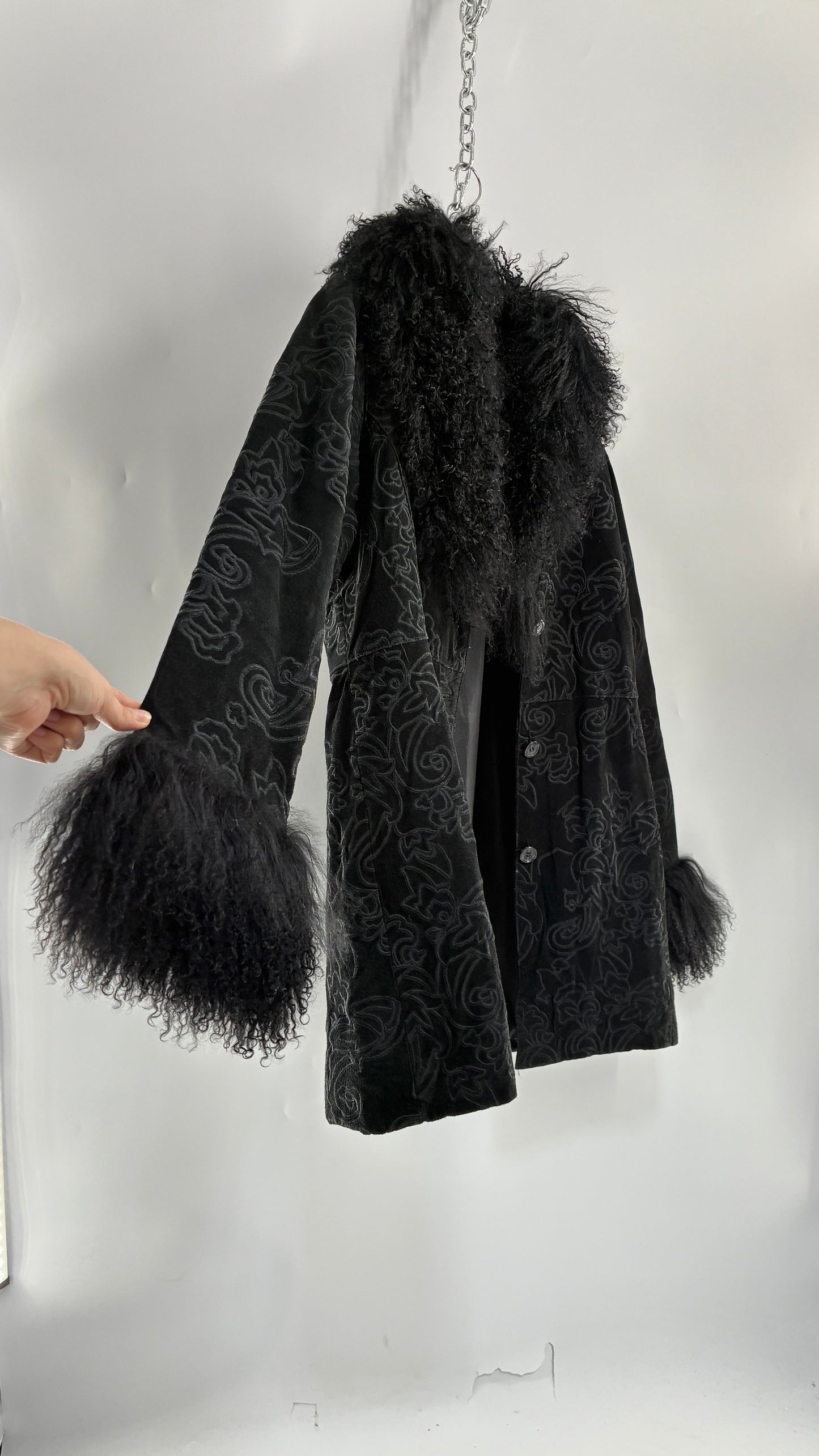 Vintage PHASE TWO Embroidered Black Genuine Suede Leather Coat with Mongolian Fur Collar and Cuffs (XXL)