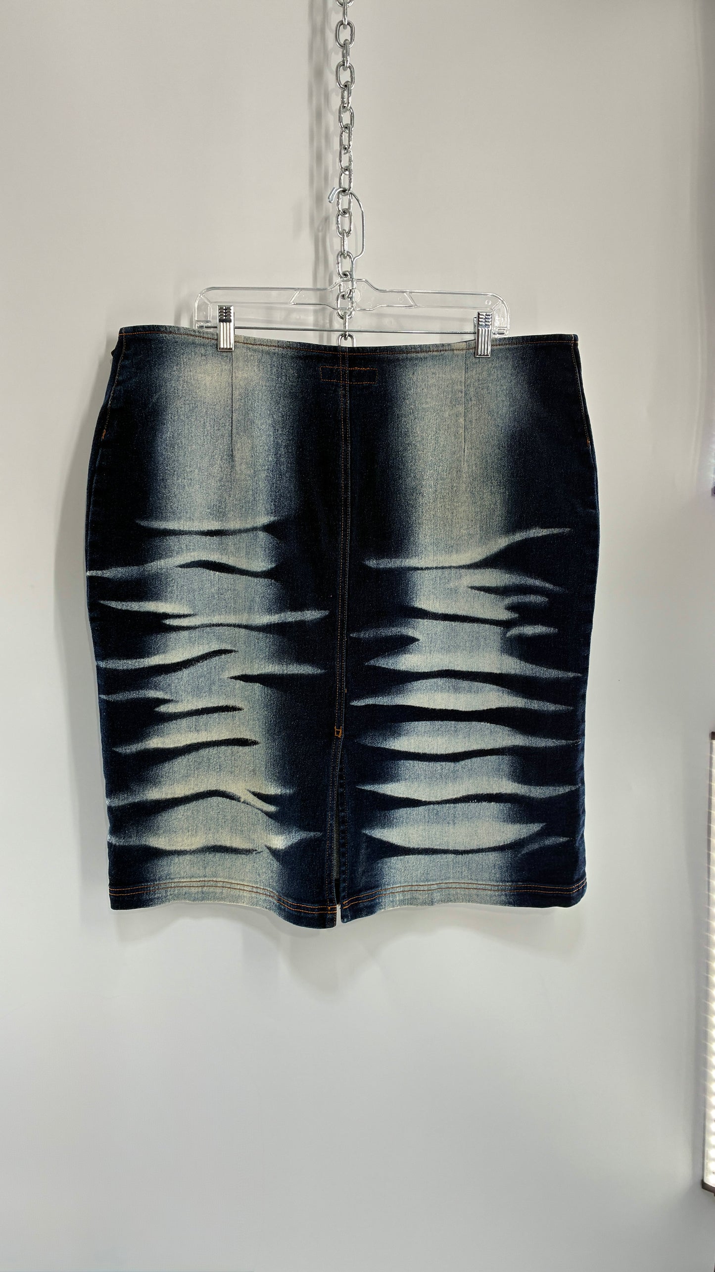 Vintage REVOLT Low Waisted Denim Skirt with Zebra Pattern and Gold Grommets (20)