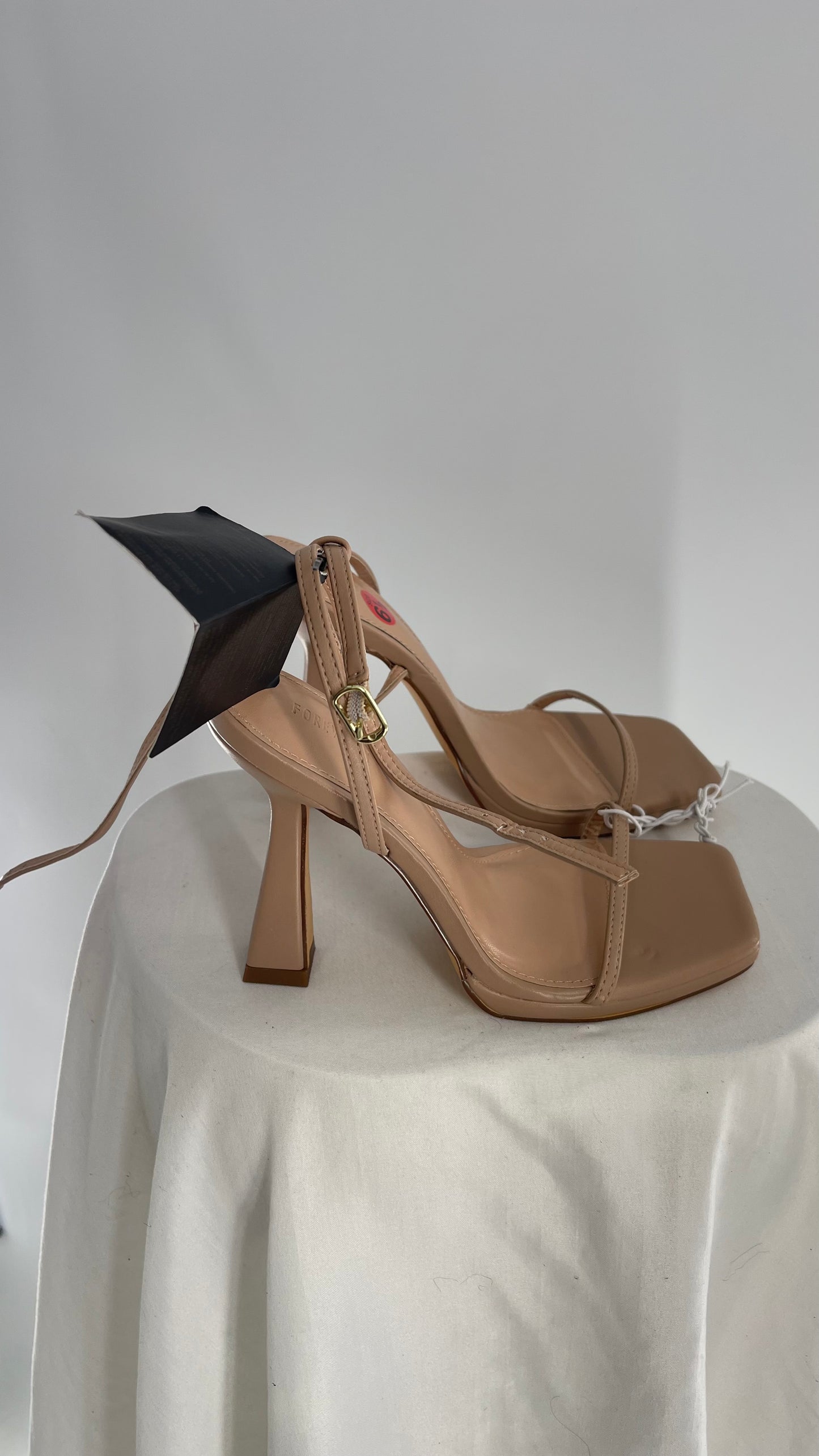 Forever 21 Square Toe Tan/Nude Heel with Tags Attached (6.5)