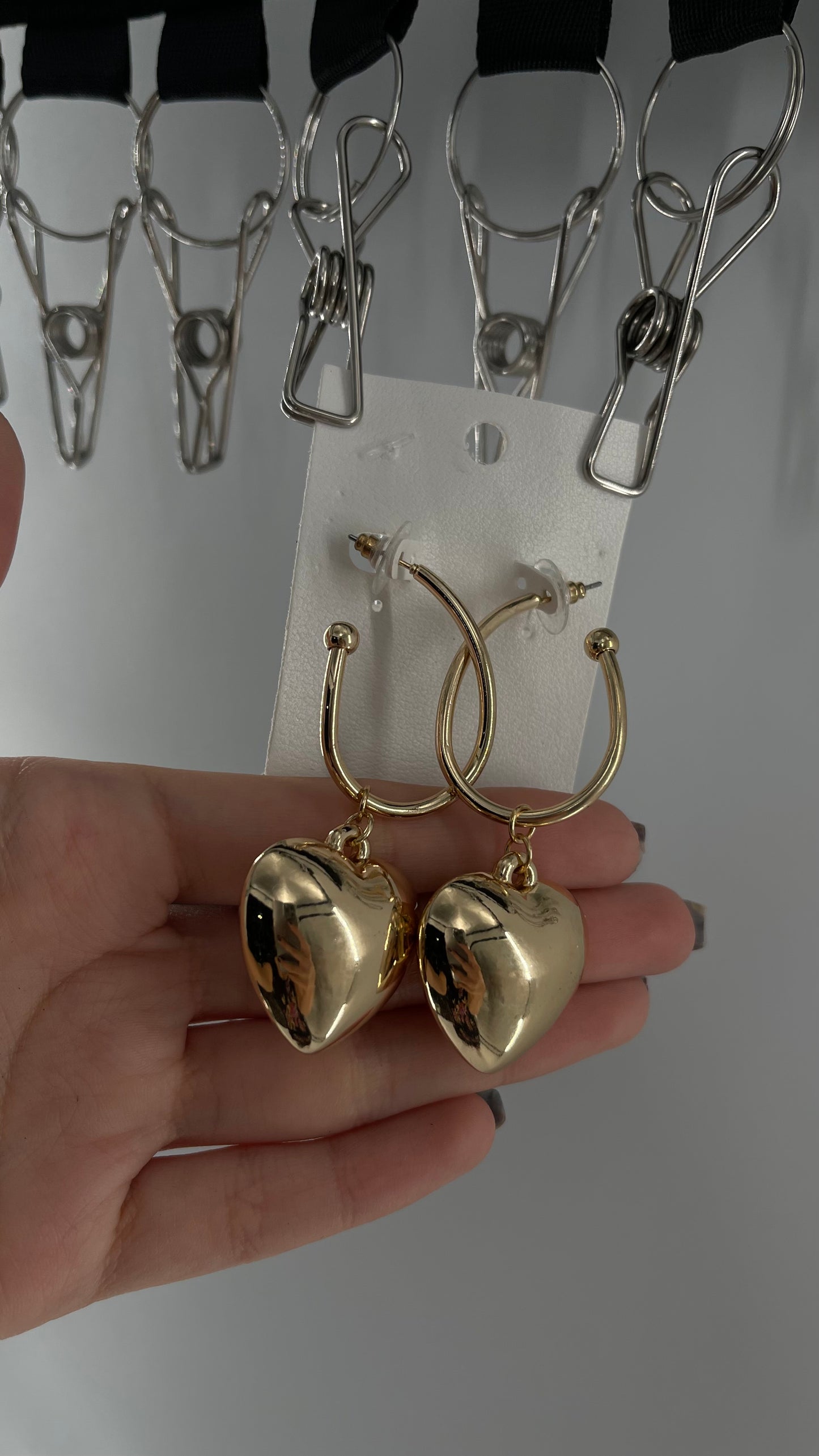 Free People Drooping Heart of Gold Earring