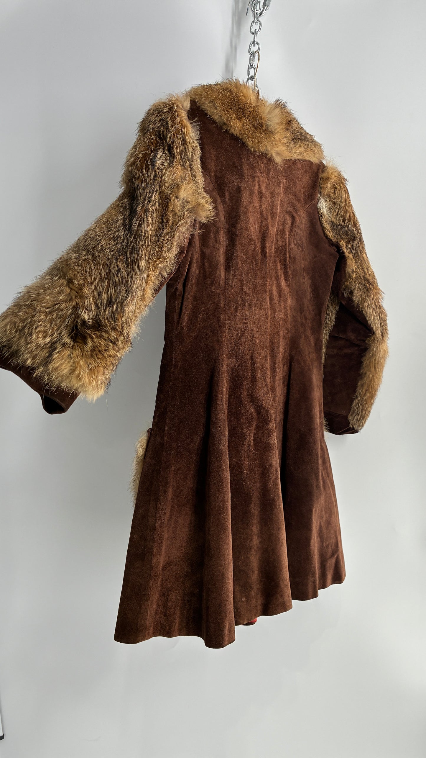 Vintage Cederland 1970s Genuine Suede Leather Coat with Fur Pockets, Sleeves, and Collar (44)