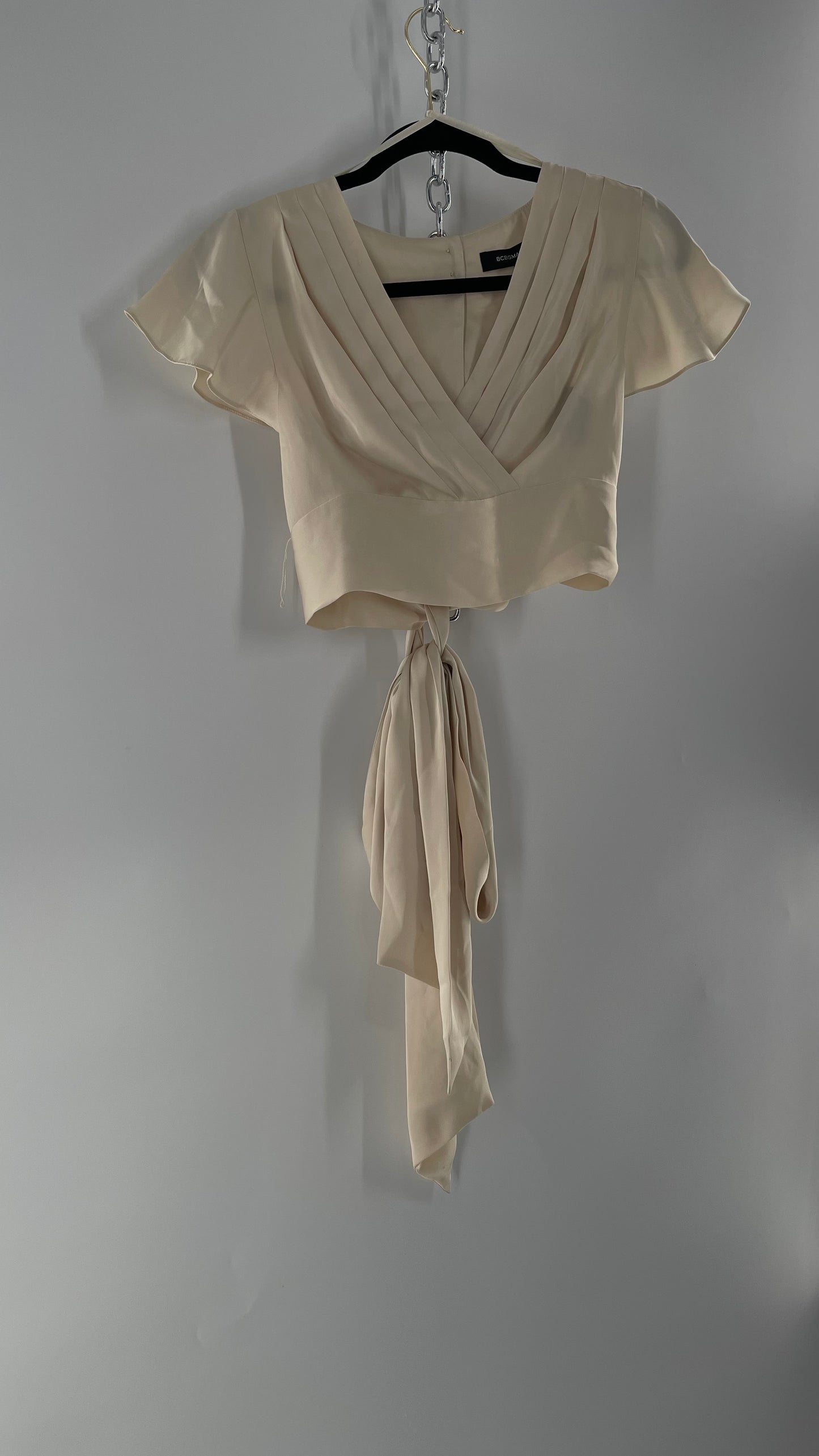 BCBGMAXAZRIA Off White Ivory Satin Tie Around Waist Cropped Blouse with Button Back and Tags Attached (XXS)