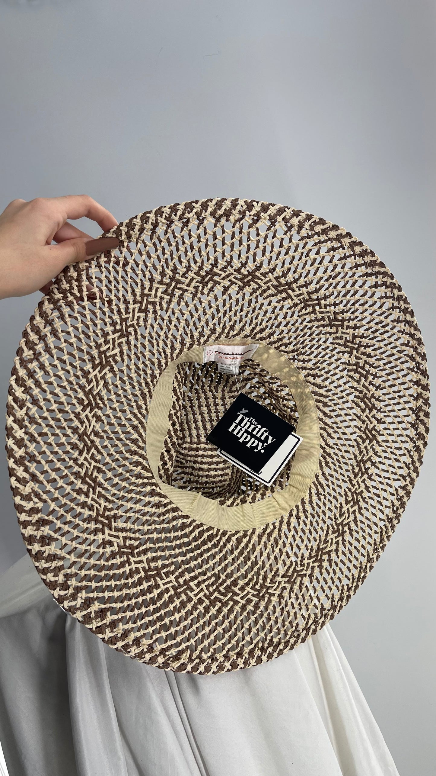 Anthropologie Four Buttons by San Diego Hat Co Brown and Beige Straw Sun Hat