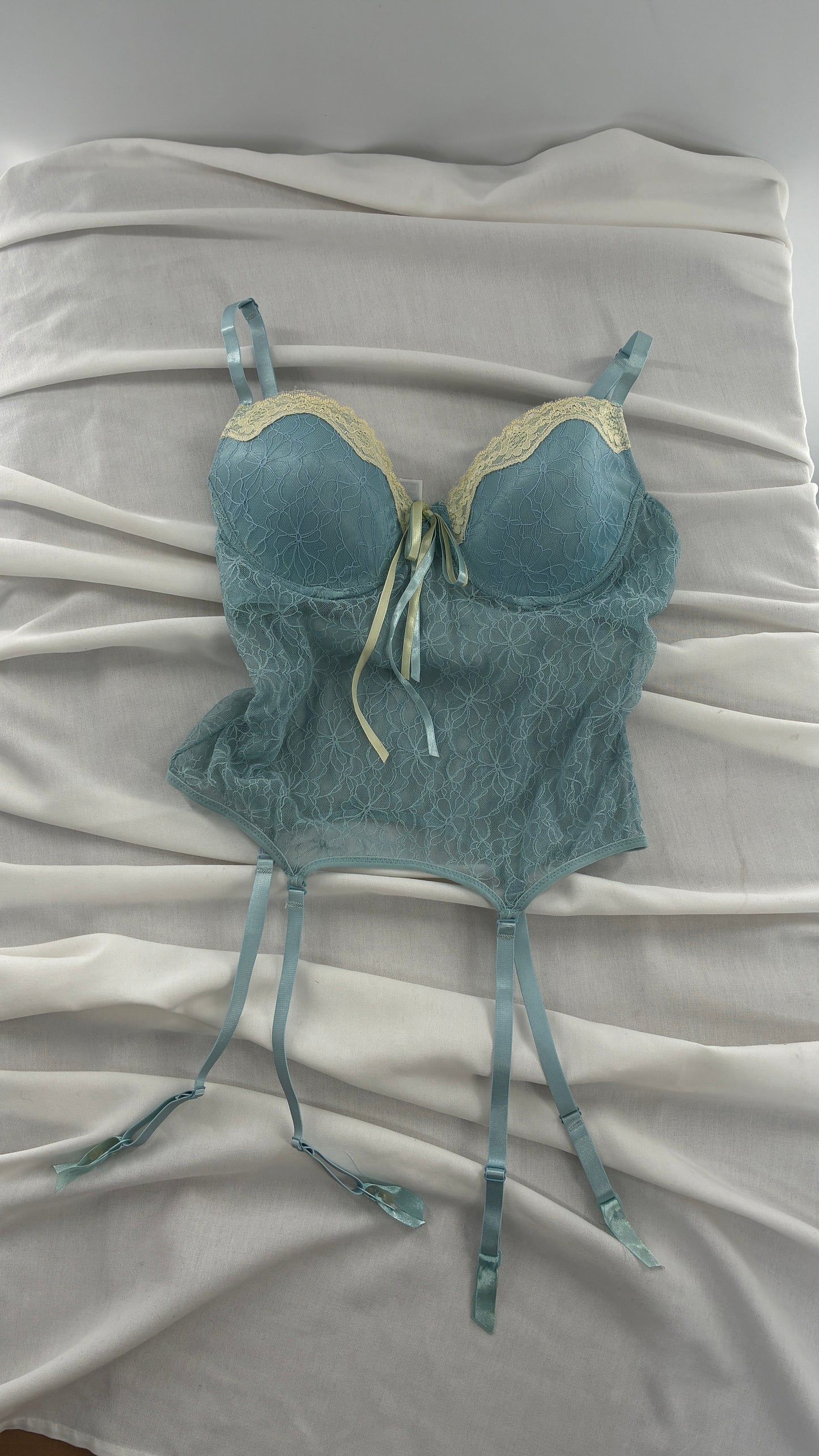 Vintage Donna L’orén Baby Blue Corset with Stretchy Lace Bodice  (36B)