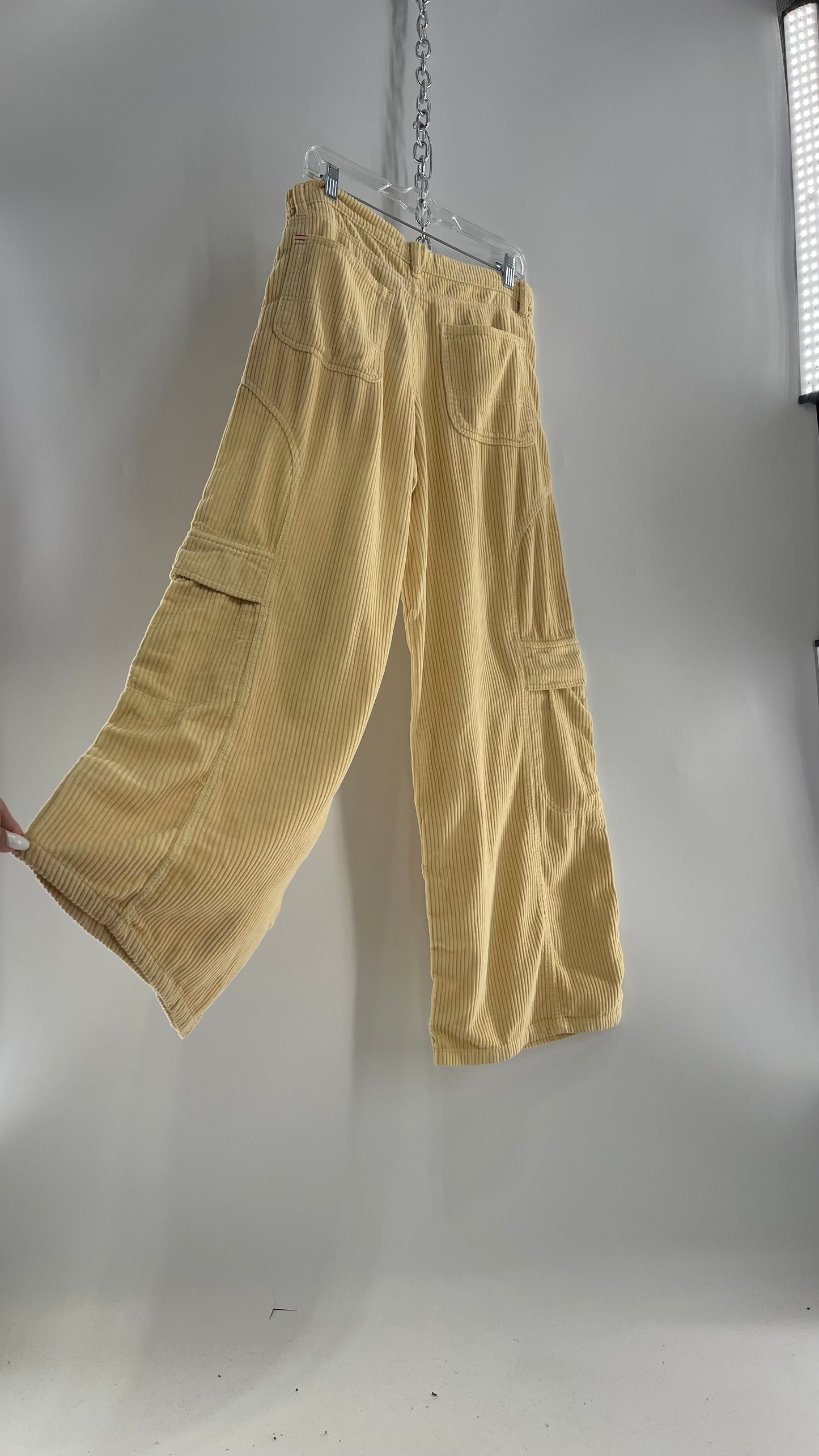 Urban Outfitters Yellow Corduroy Wide Leg Cargo Carpenter Pant (28)