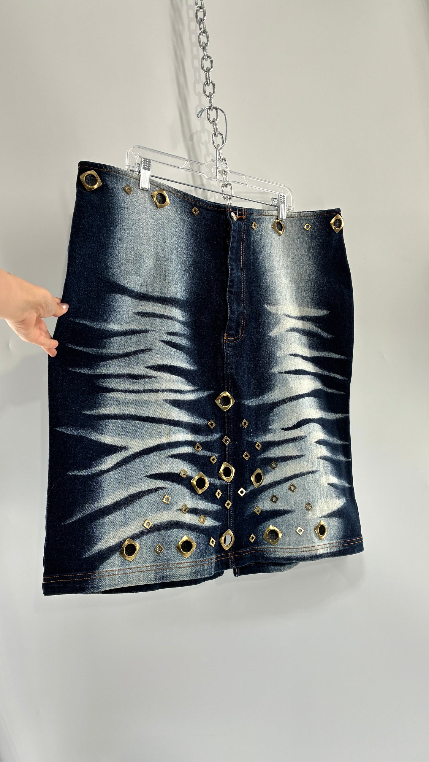 Vintage REVOLT Low Waisted Denim Skirt with Zebra Pattern and Gold Grommets (20)