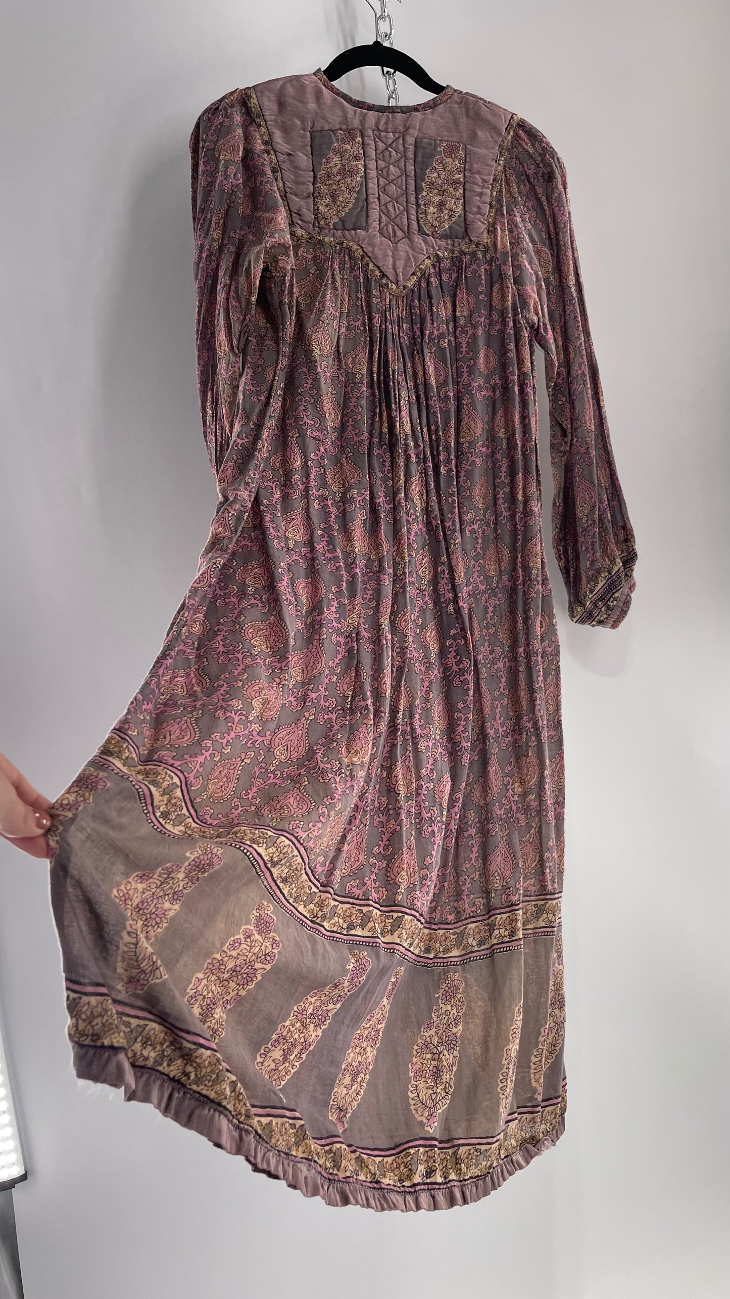 Vintage 1970s Handmade Dusty Purple Full Length Dress with Paisley Pattern and Quilted Neckline (Small)