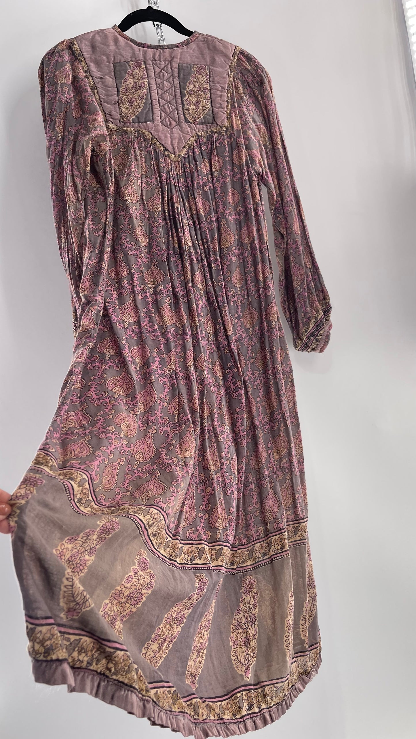 Vintage 1970s Handmade Dusty Purple Full Length Dress with Paisley Pattern and Quilted Neckline (Small)