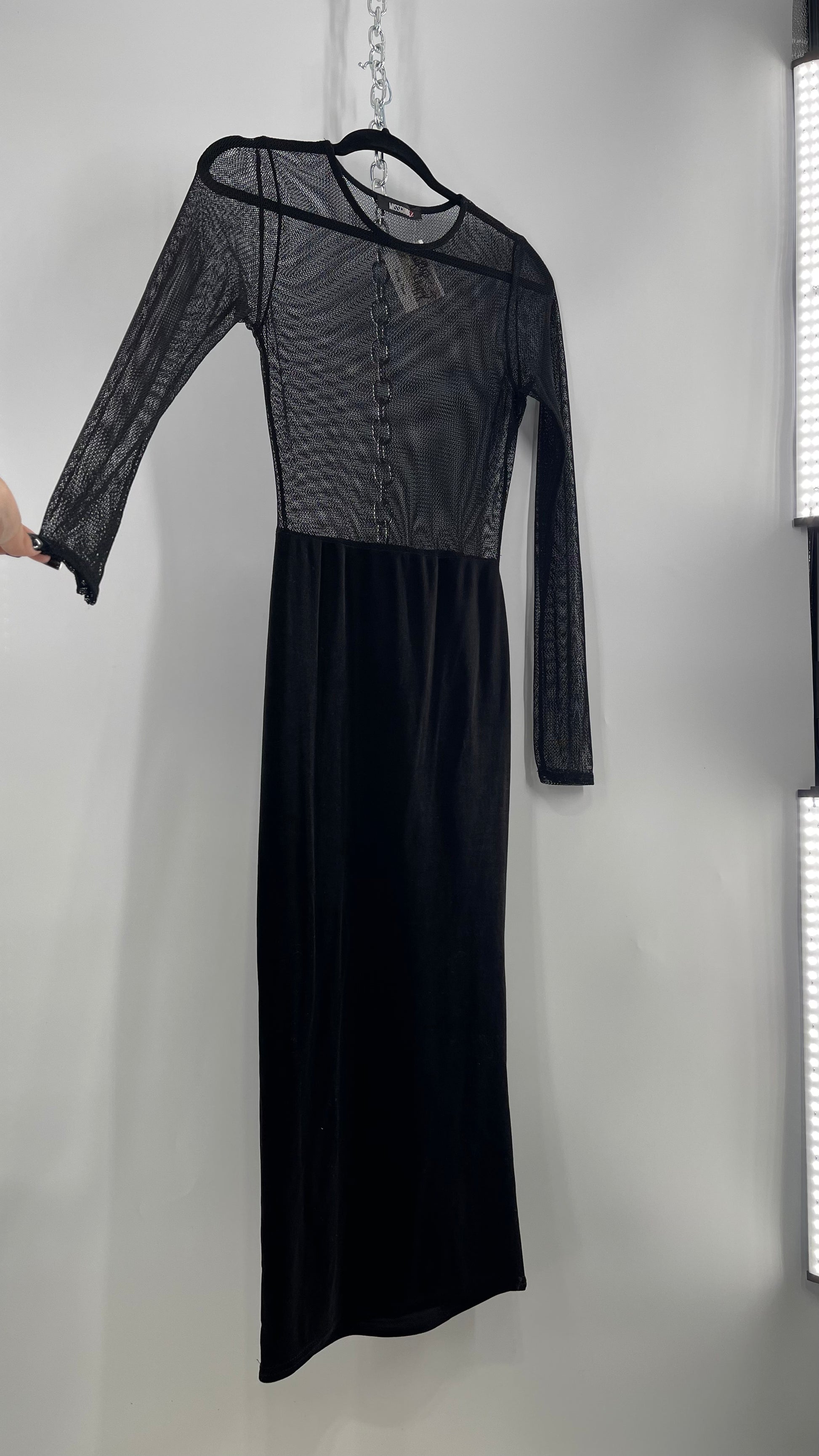 MISSGUIDED Black Midi Bodycon with Velvet Skirt and Mesh Bodice (4) The Thrifty Hippy MISSGUIDED Black Midi Bodycon with Velvet Skirt and Mesh Bodice (4) The Thrifty Hippy
