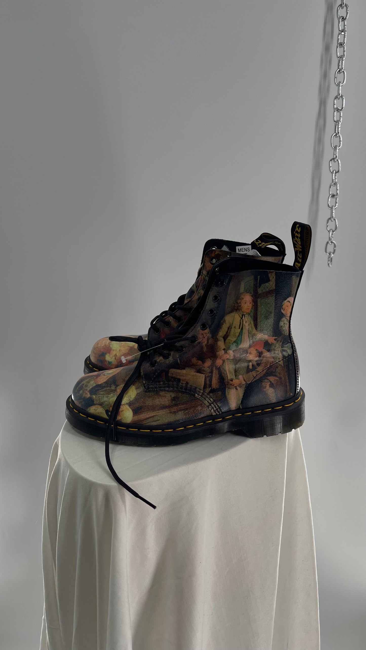 Dr Martens Men's William Hogarth Pascal 1460 Special Edition Art Museum Collection Boots. (8 M)