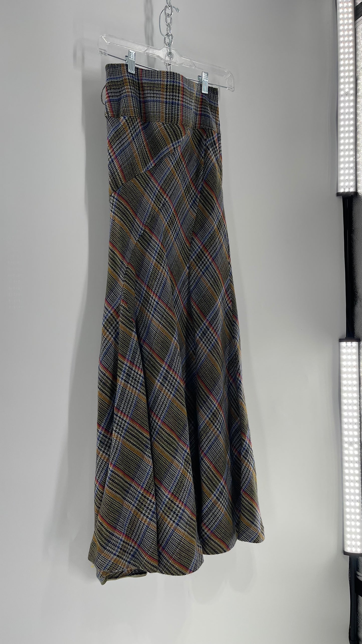 Elevenses 87% Wool Plaid Asymmetric Swirl Seam and Pleated Voluminous Hem  (0)