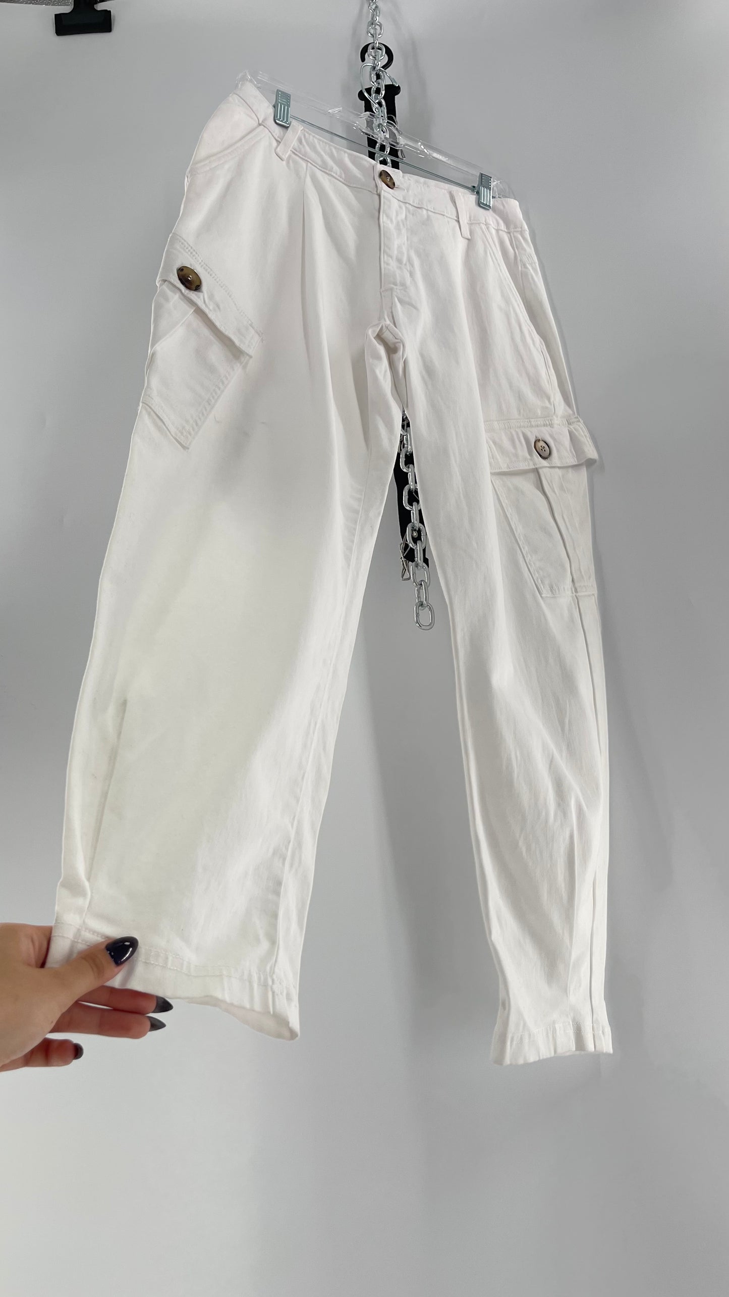 AMADI Anthropologie White Jogger Cargos (XS)