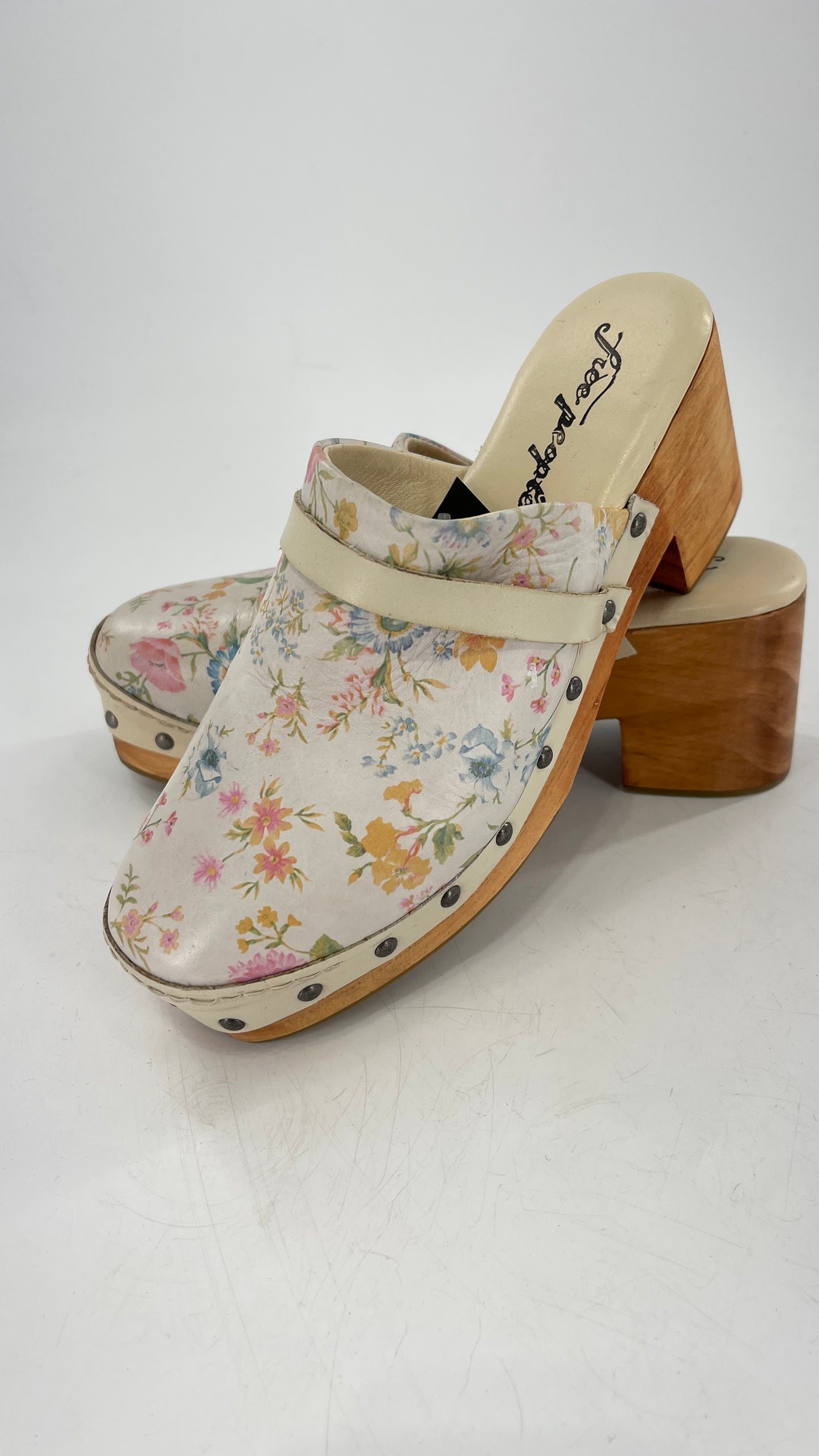 Free People Calabasas Off White Clogs with Floral Design (38)