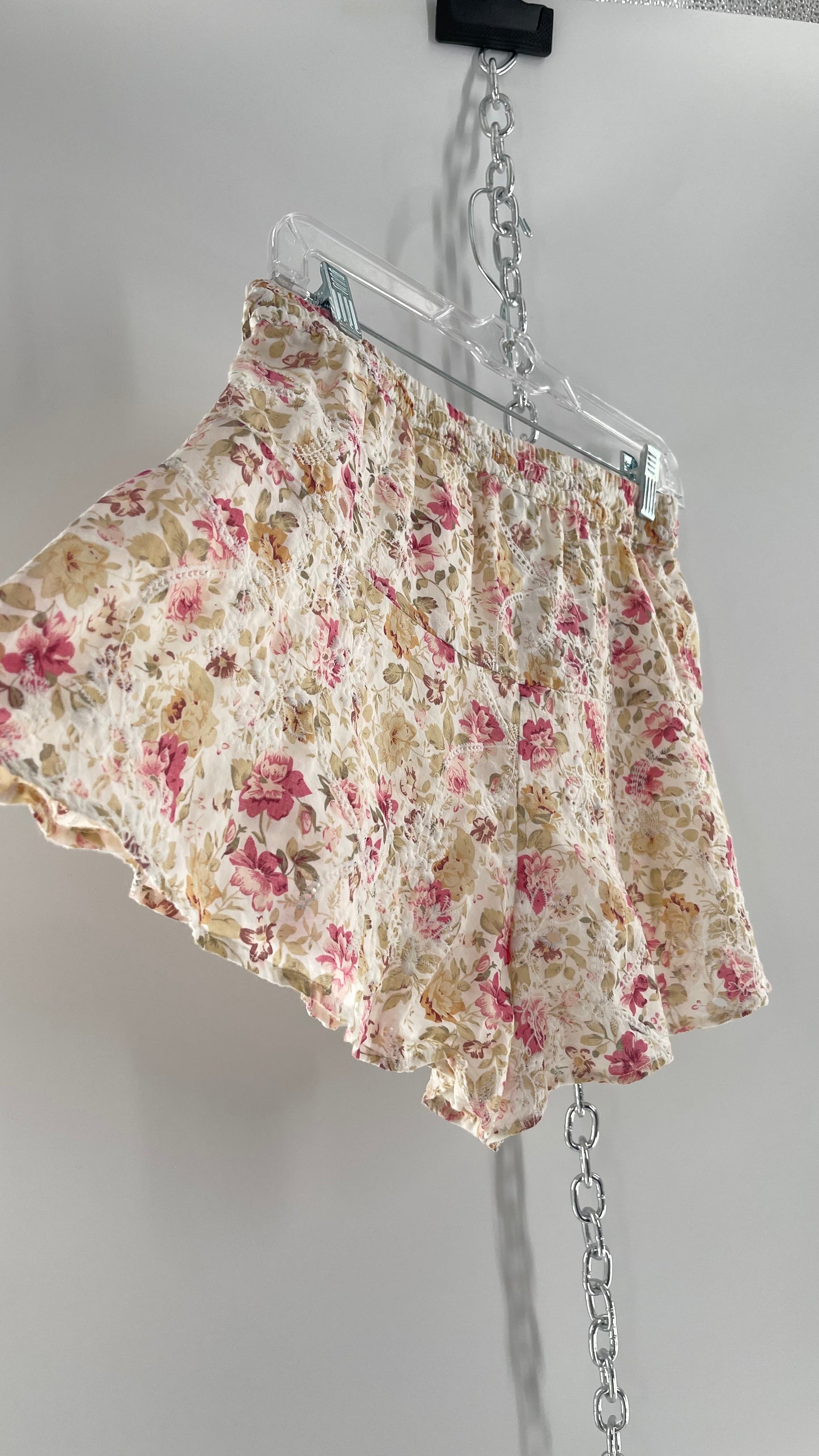 MINKPINK Romantic Floral Lace Tie Side Tassel Shorts (Medium)